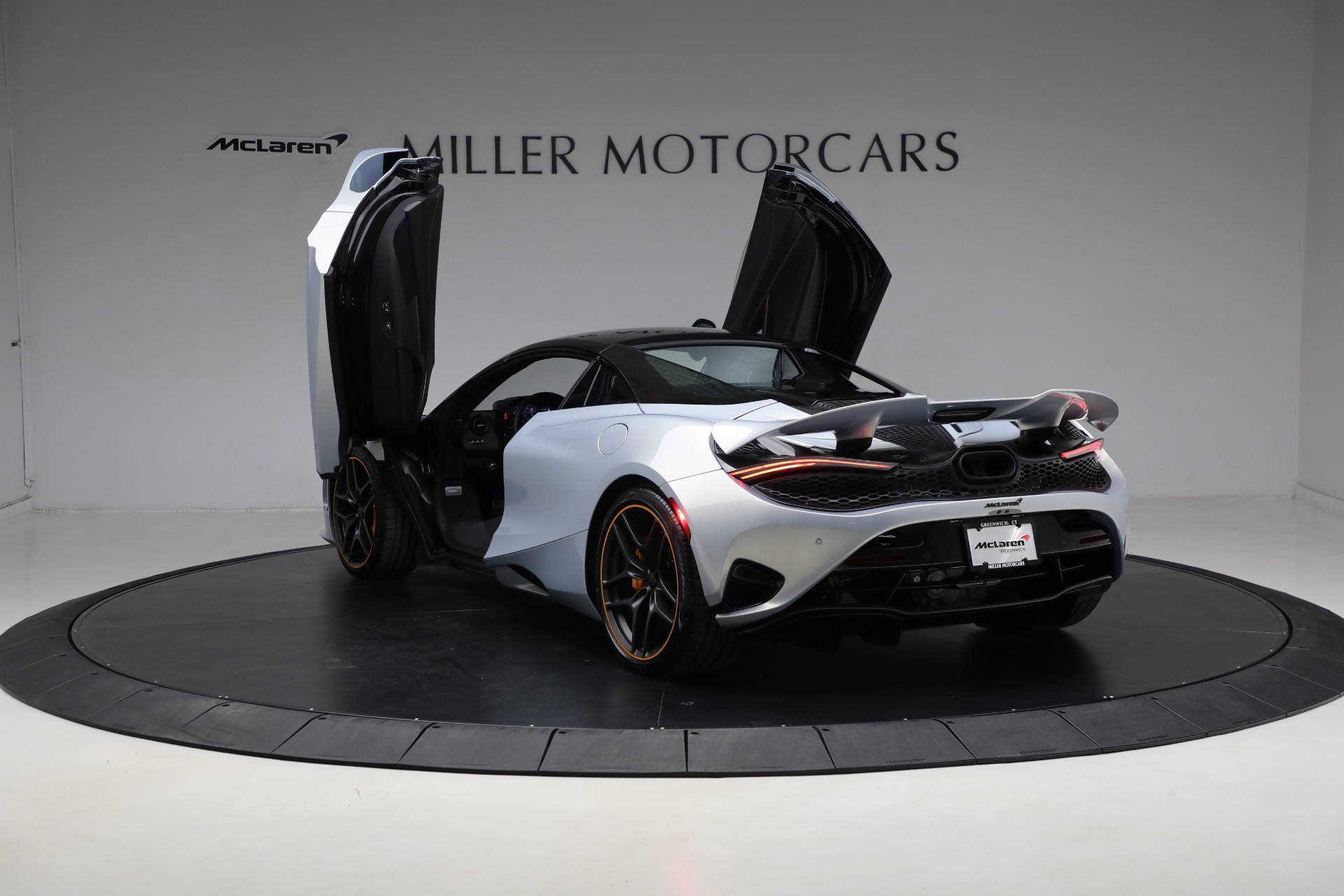 New-2025-McLaren-750S-Spider-TechLux
