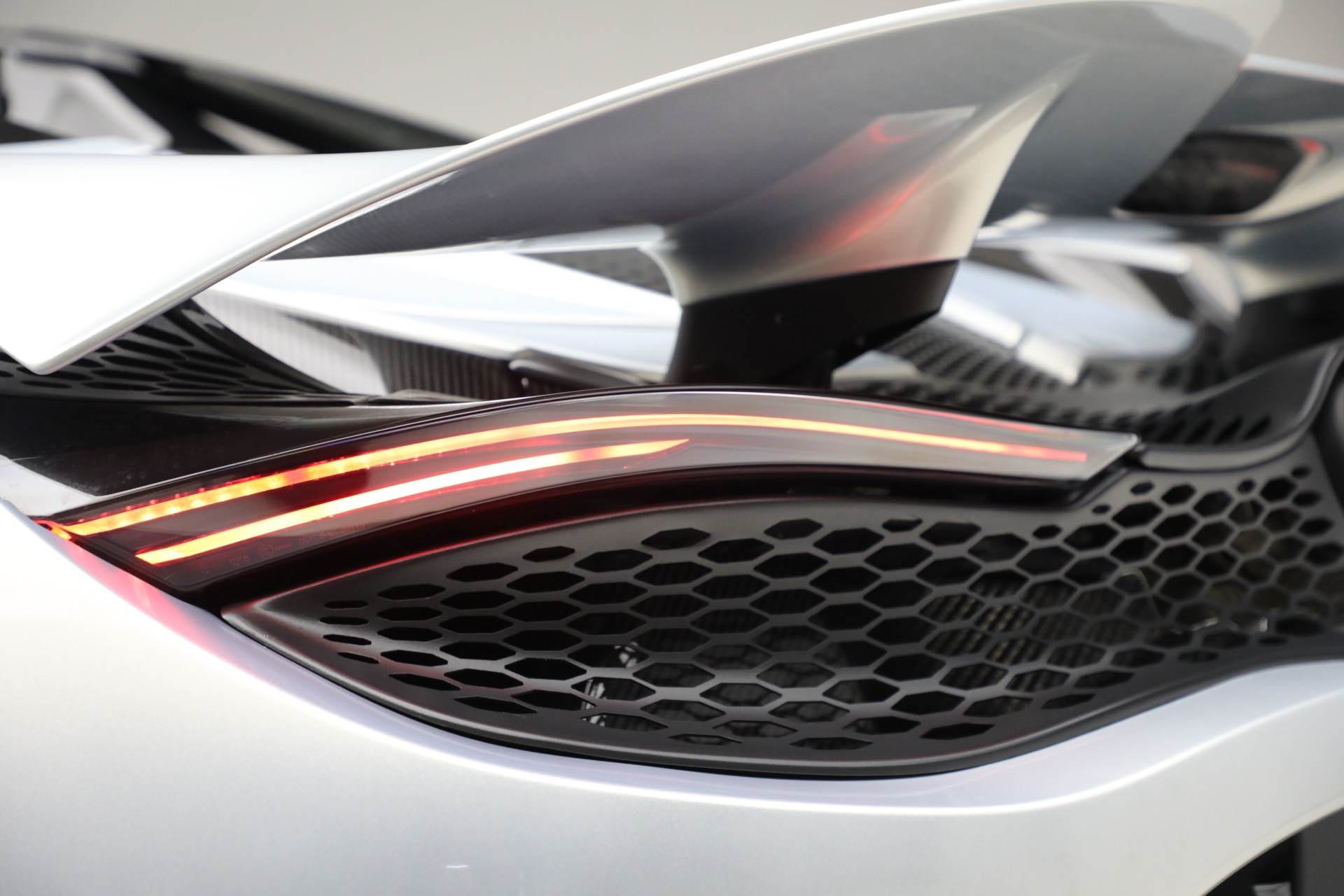 New-2025-McLaren-750S-Spider-TechLux