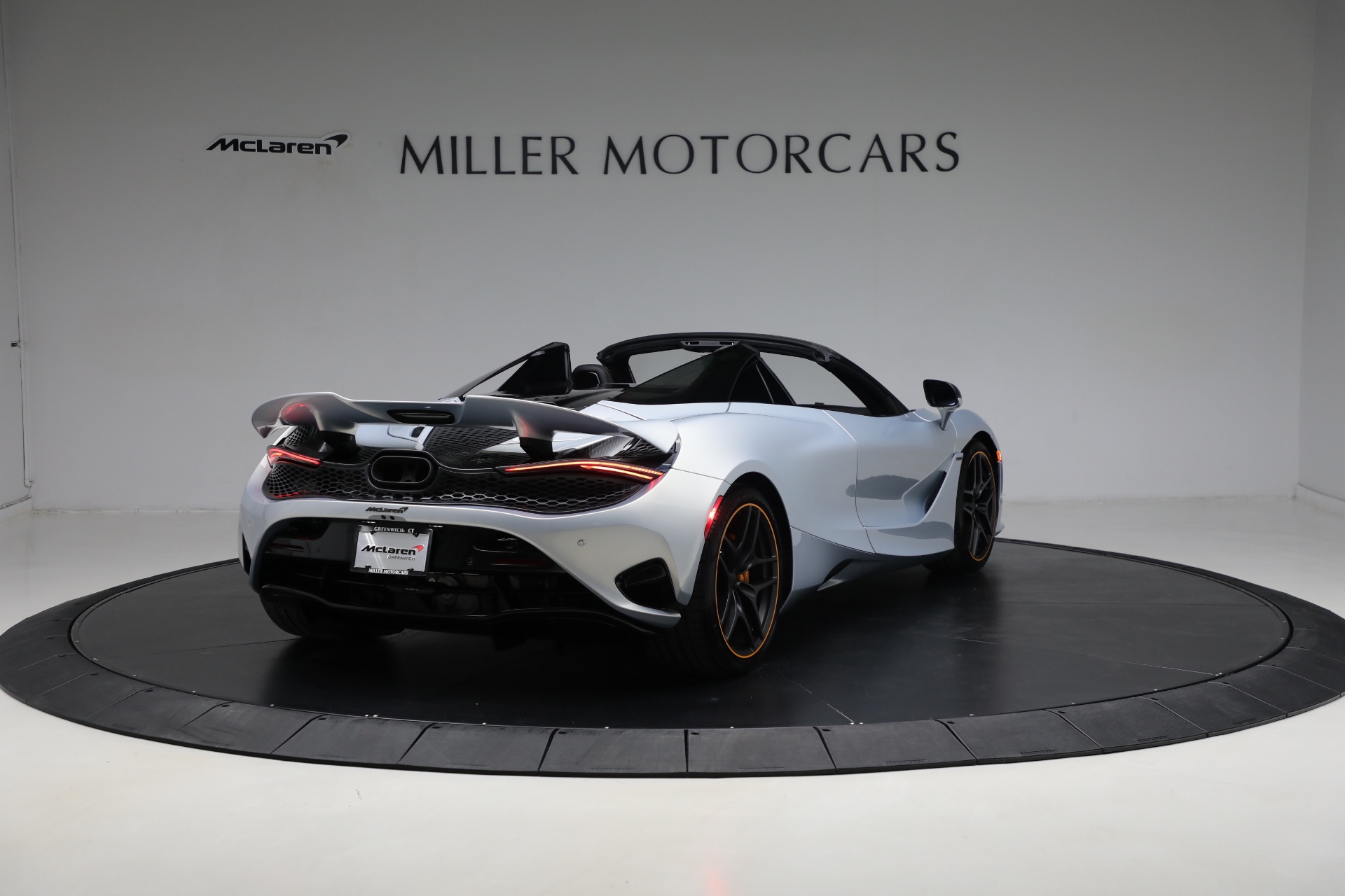 New-2025-McLaren-750S-Spider-TechLux