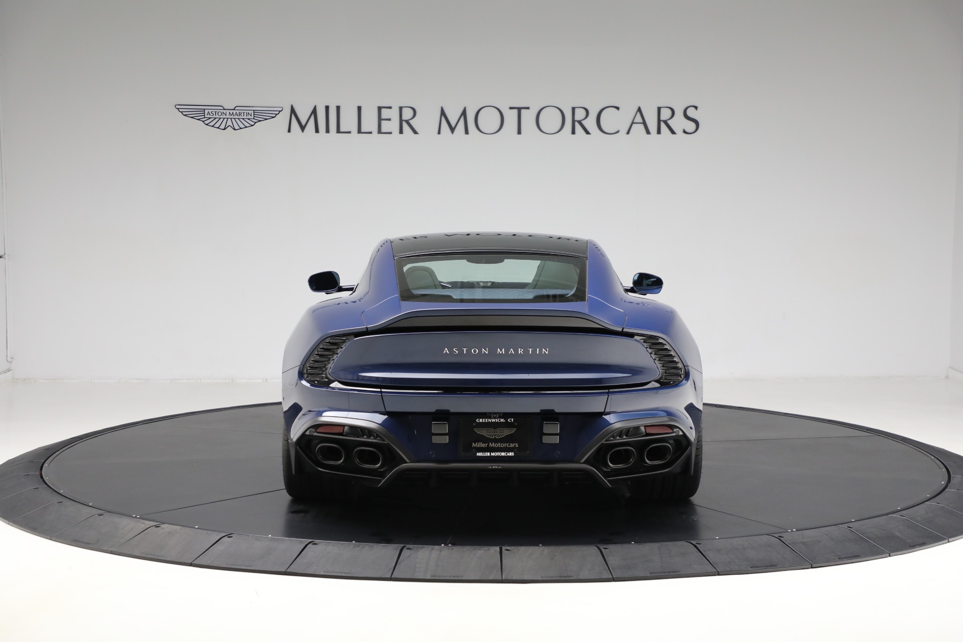 New-2025-Aston-Martin-Vanquish