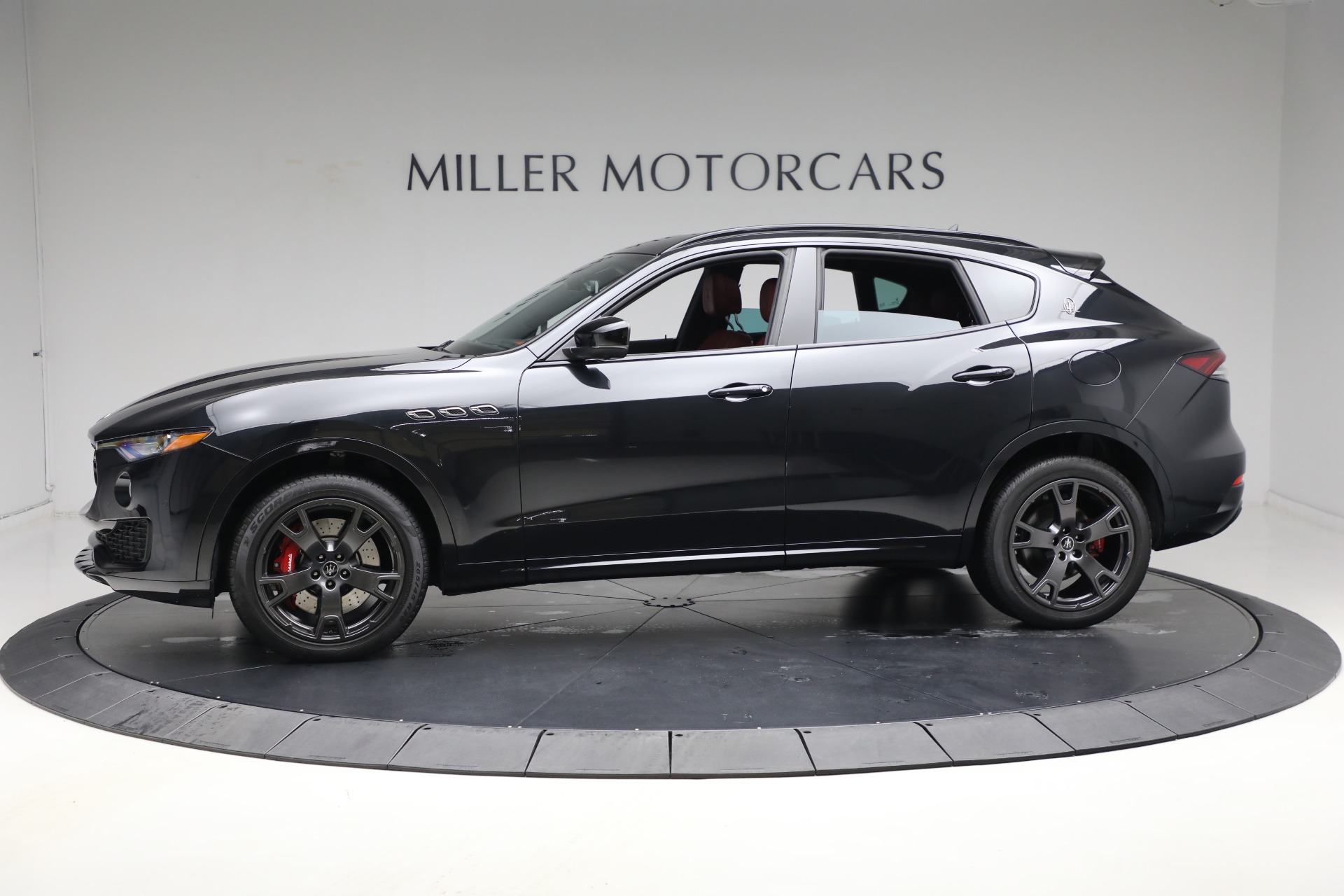 Used-2021-Maserati-Levante-S