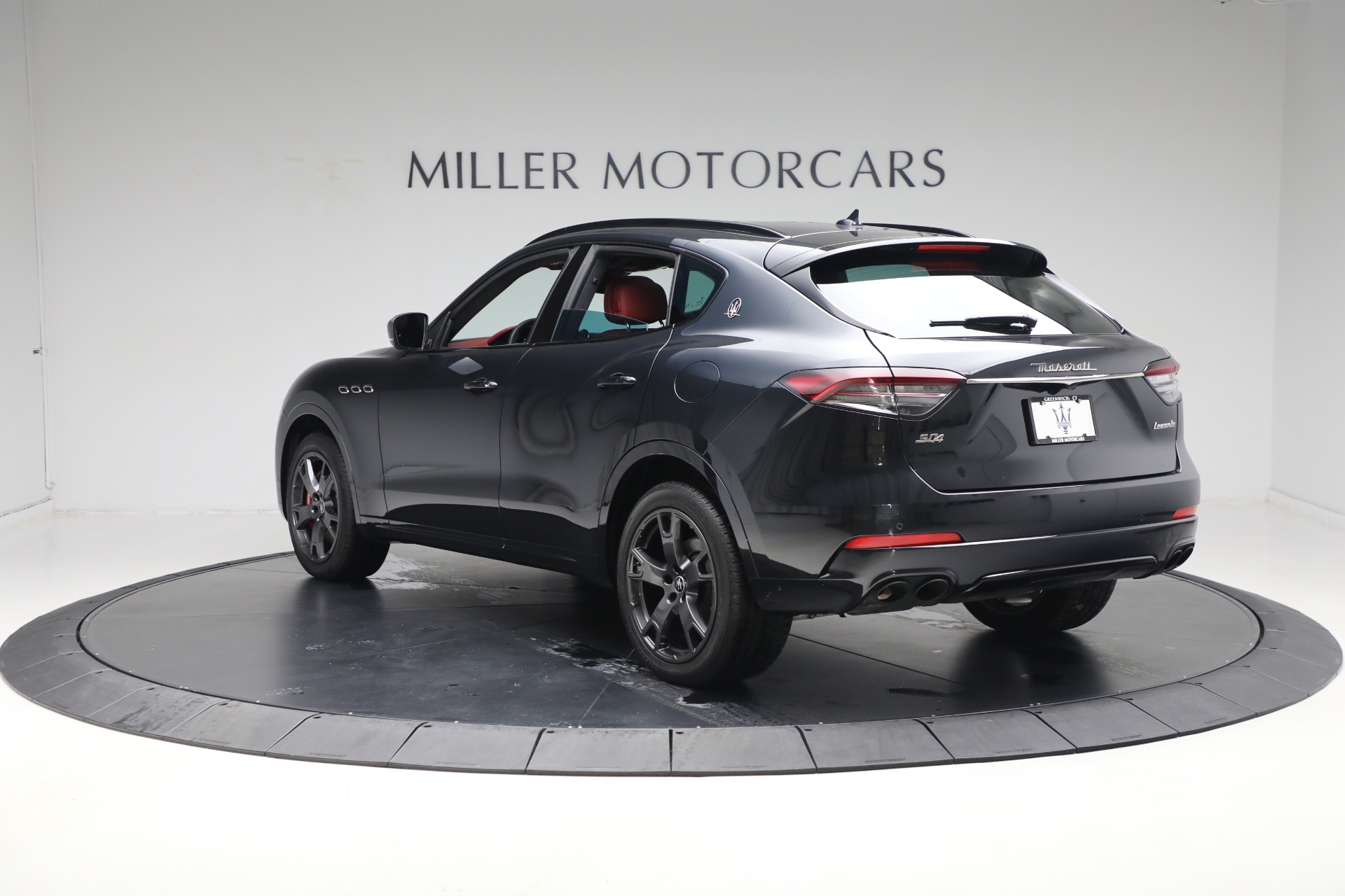 Used-2021-Maserati-Levante-S