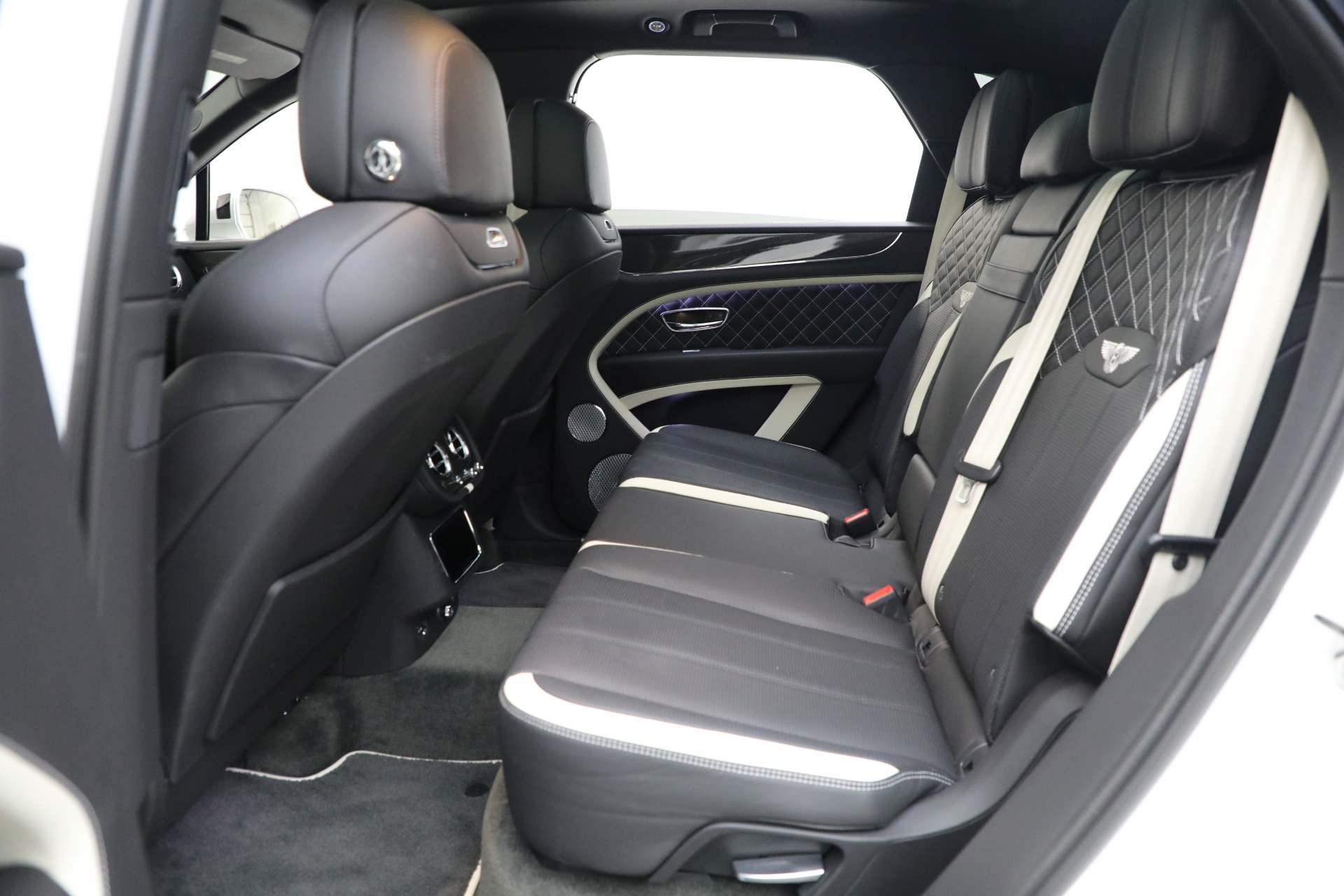 Used-2023-Bentley-Bentayga-Speed