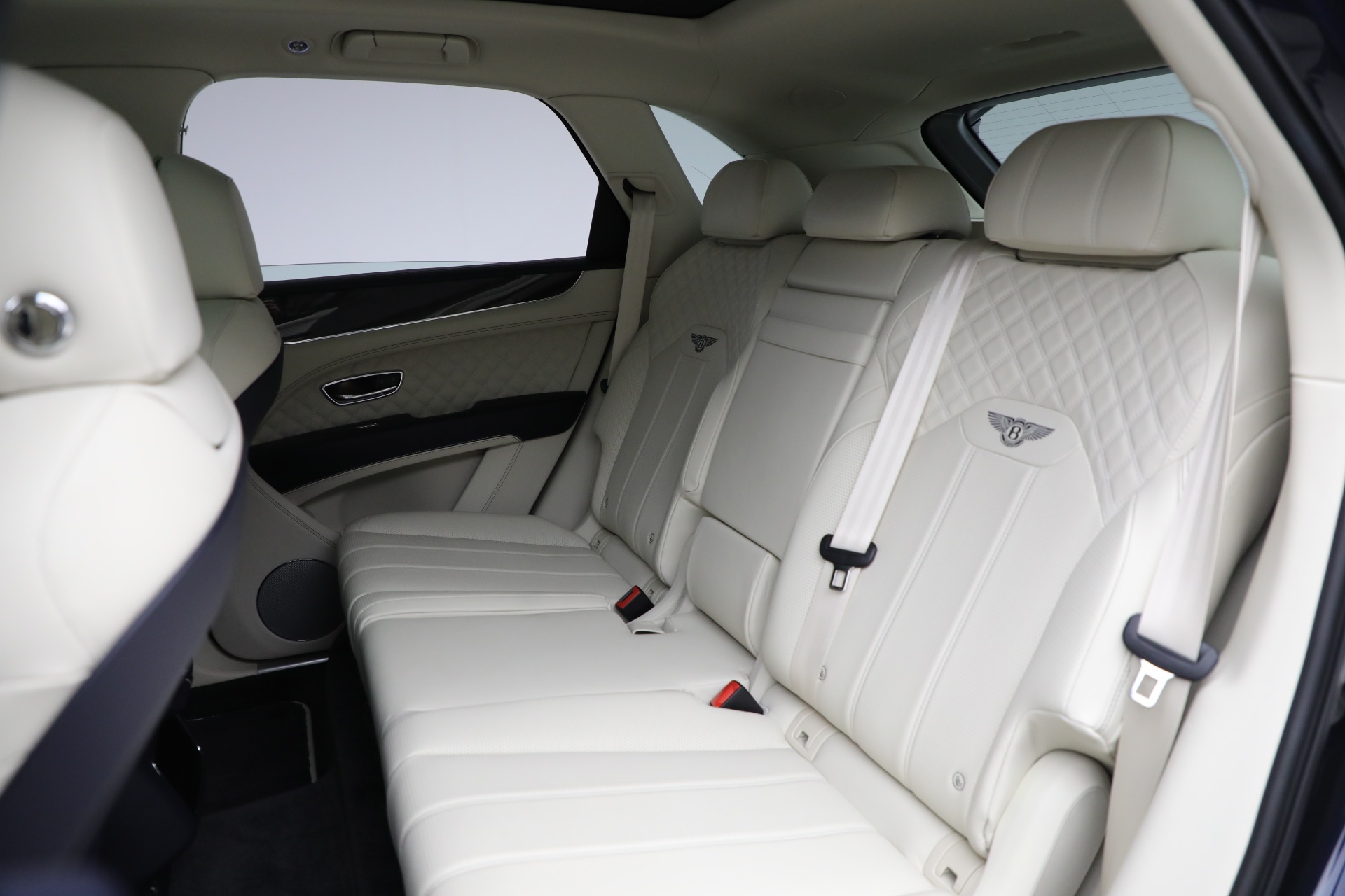 Used-2021-Bentley-Bentayga-Speed