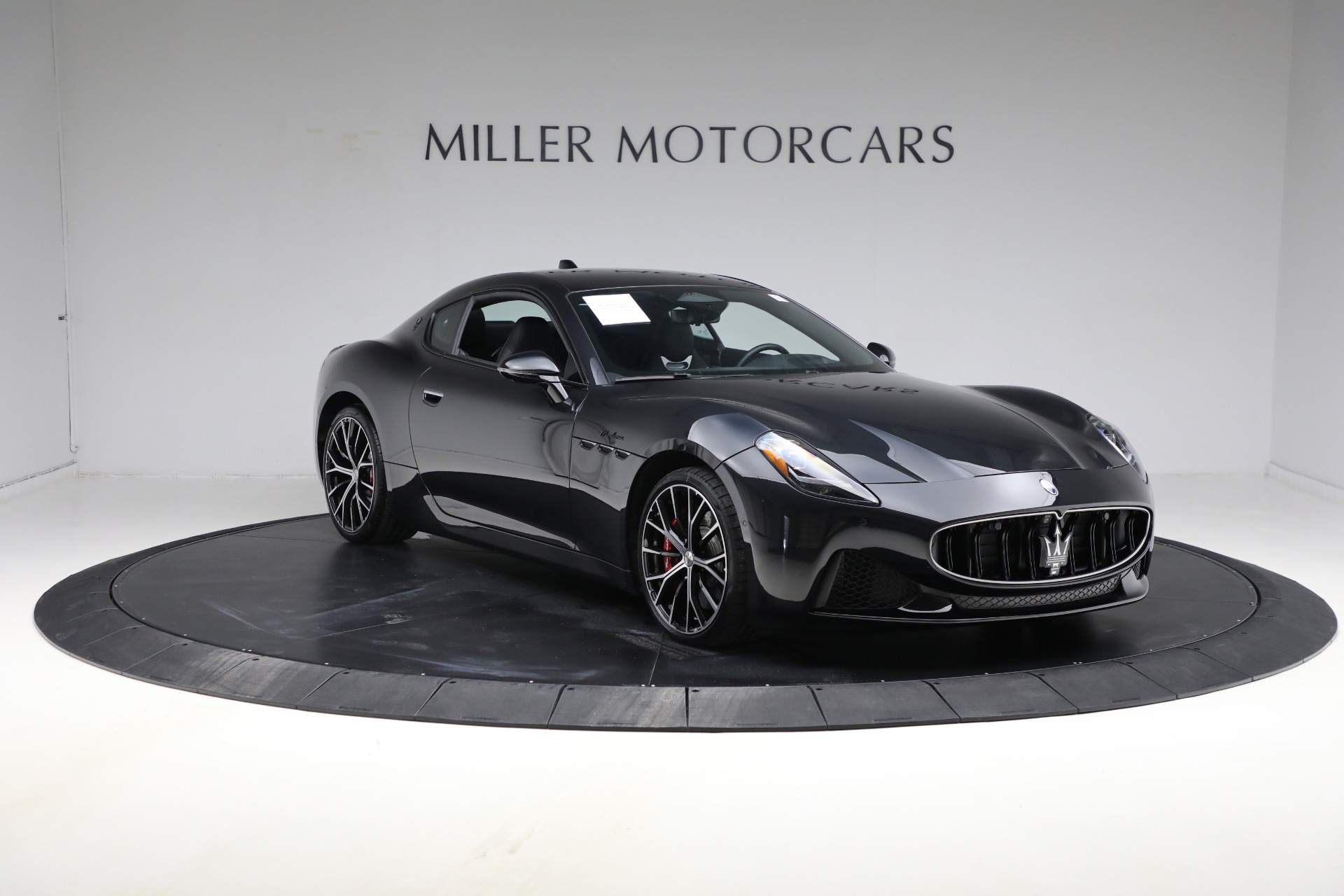 New-2024-Maserati-GranTurismo-Modena