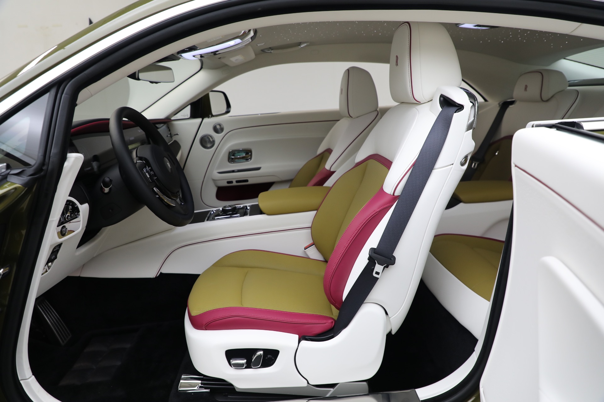 Used-2025-Rolls-Royce-Spectre