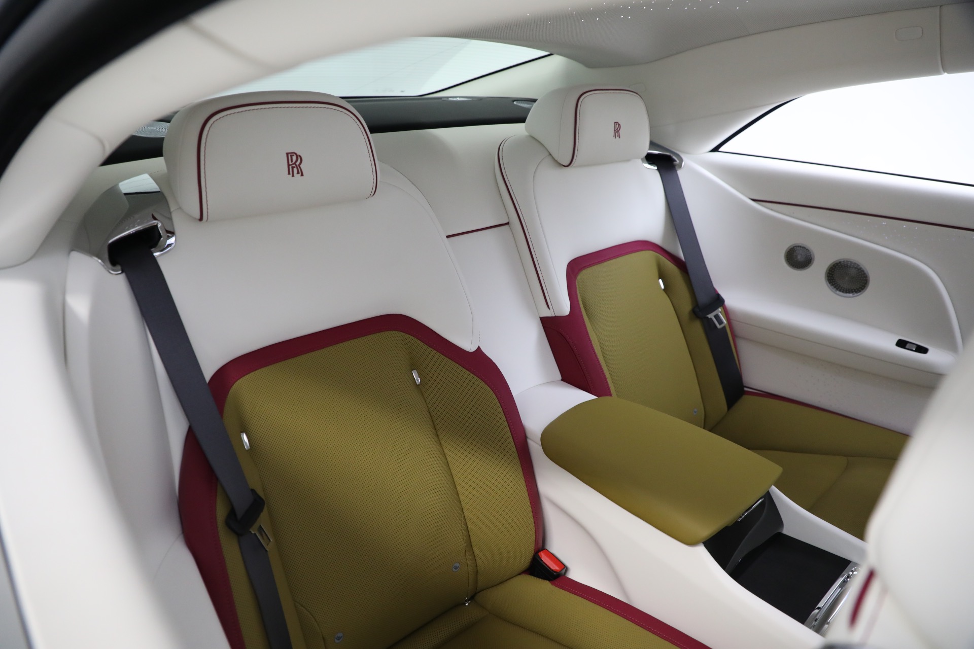 Used-2025-Rolls-Royce-Spectre