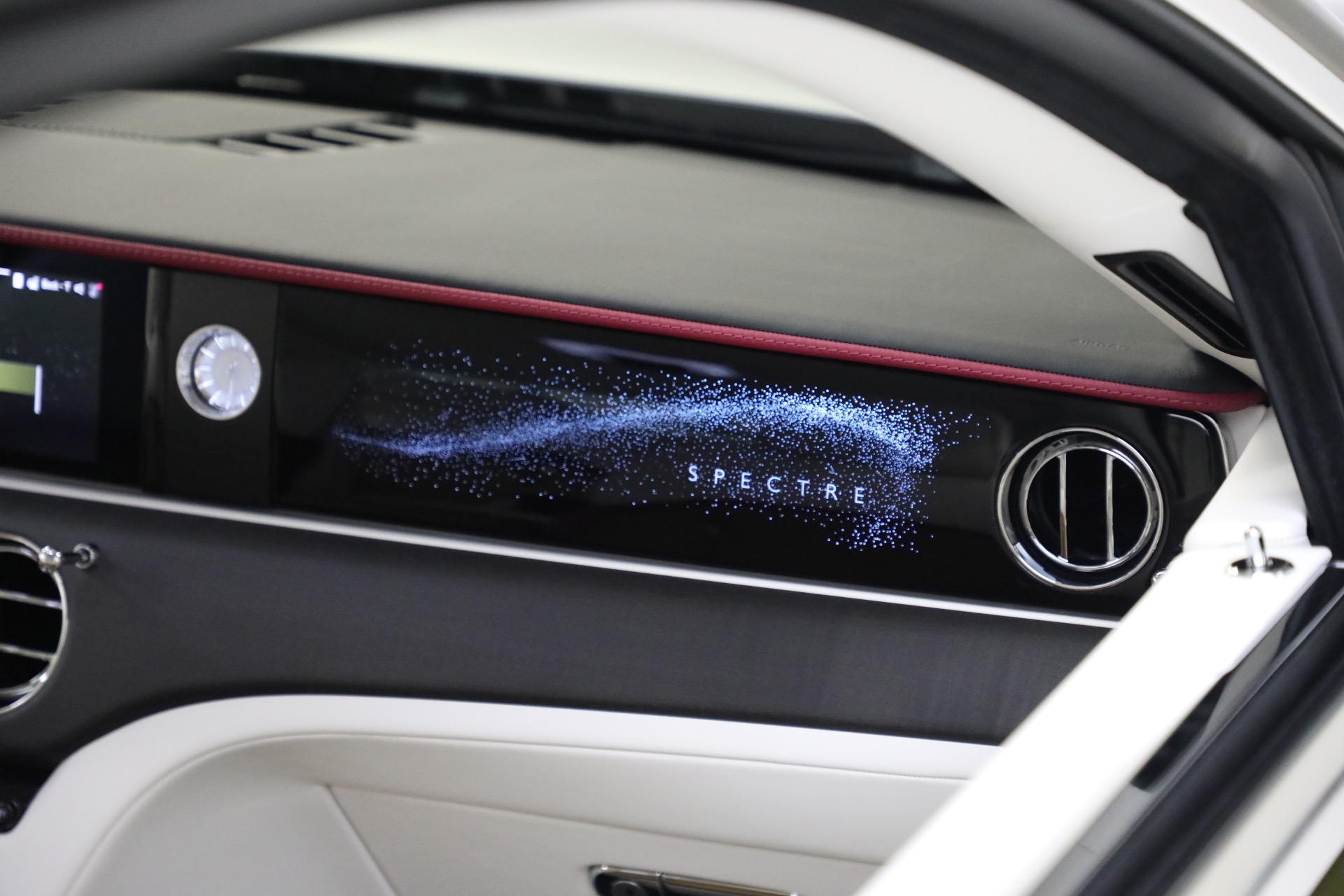 Used-2025-Rolls-Royce-Spectre