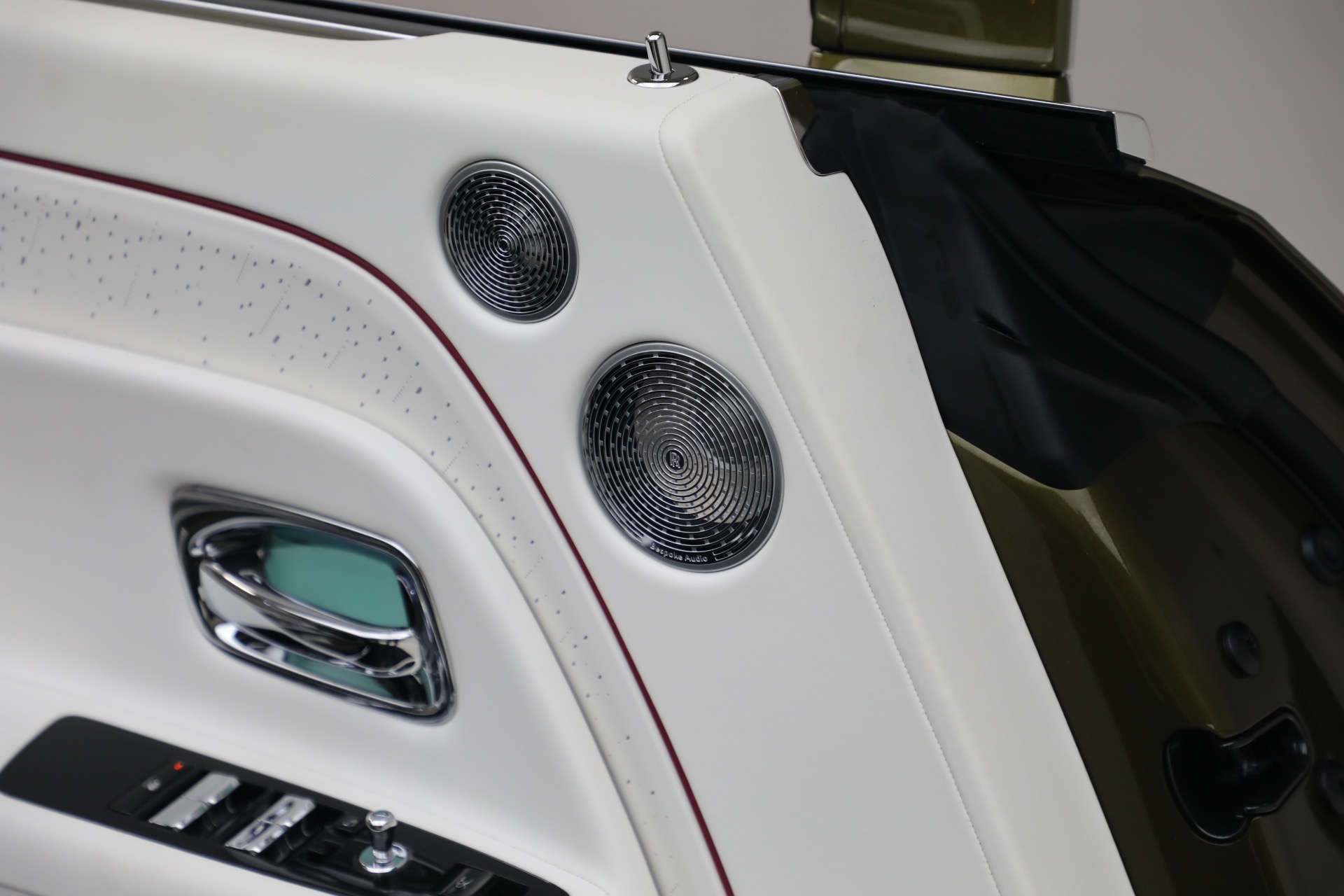 Used-2025-Rolls-Royce-Spectre