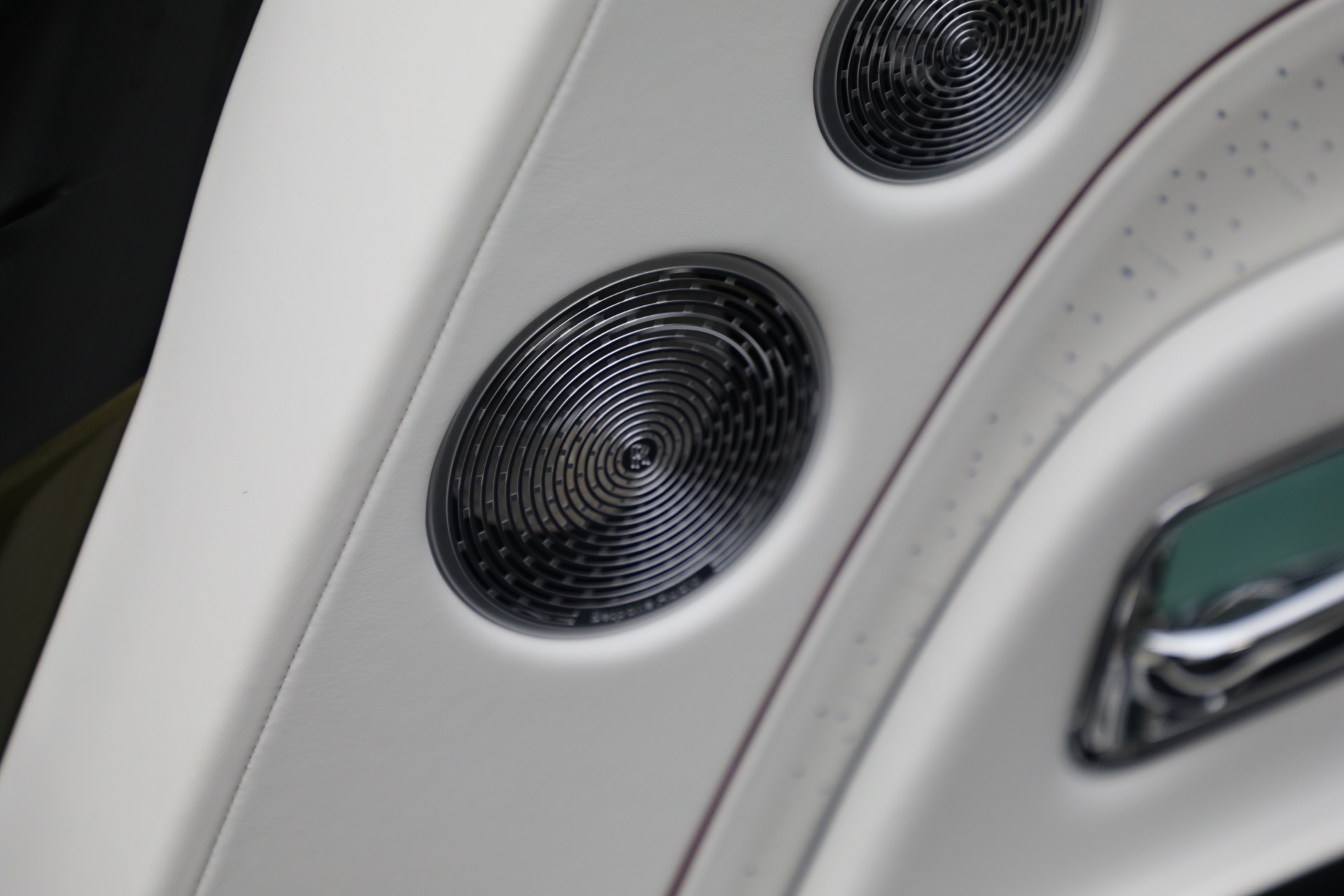 Used-2025-Rolls-Royce-Spectre