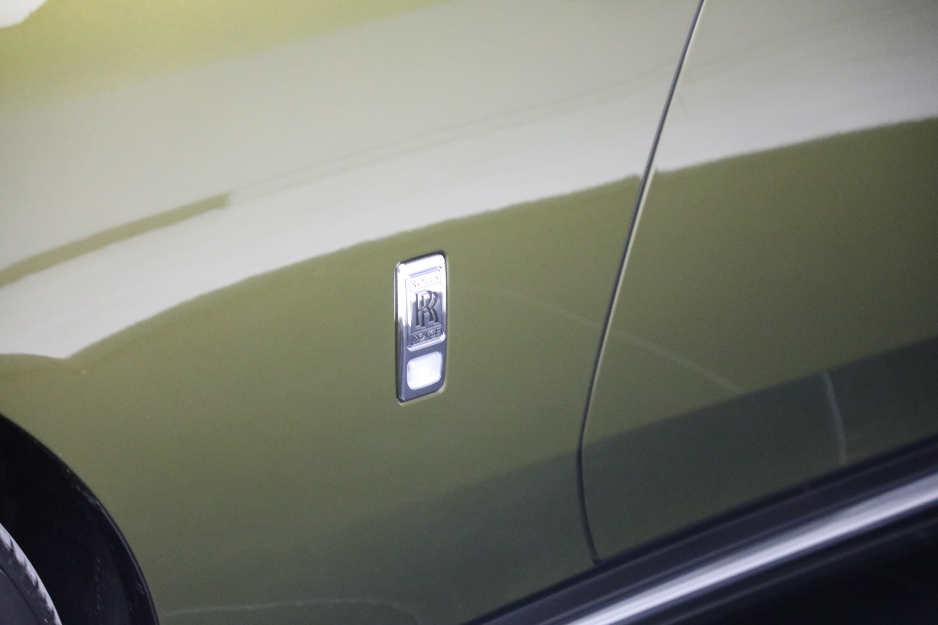Used-2025-Rolls-Royce-Spectre