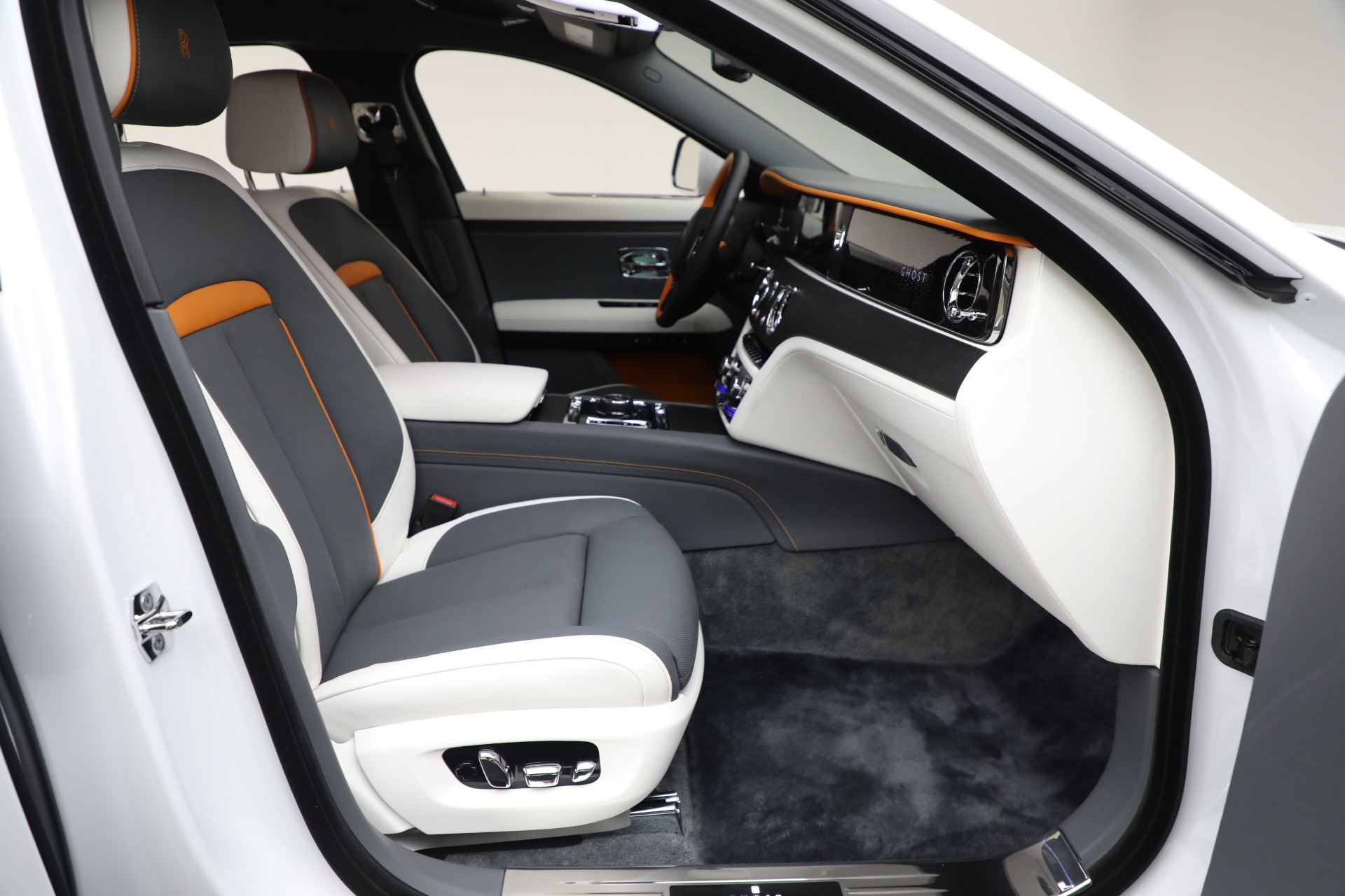 New-2024-Rolls-Royce-Ghost