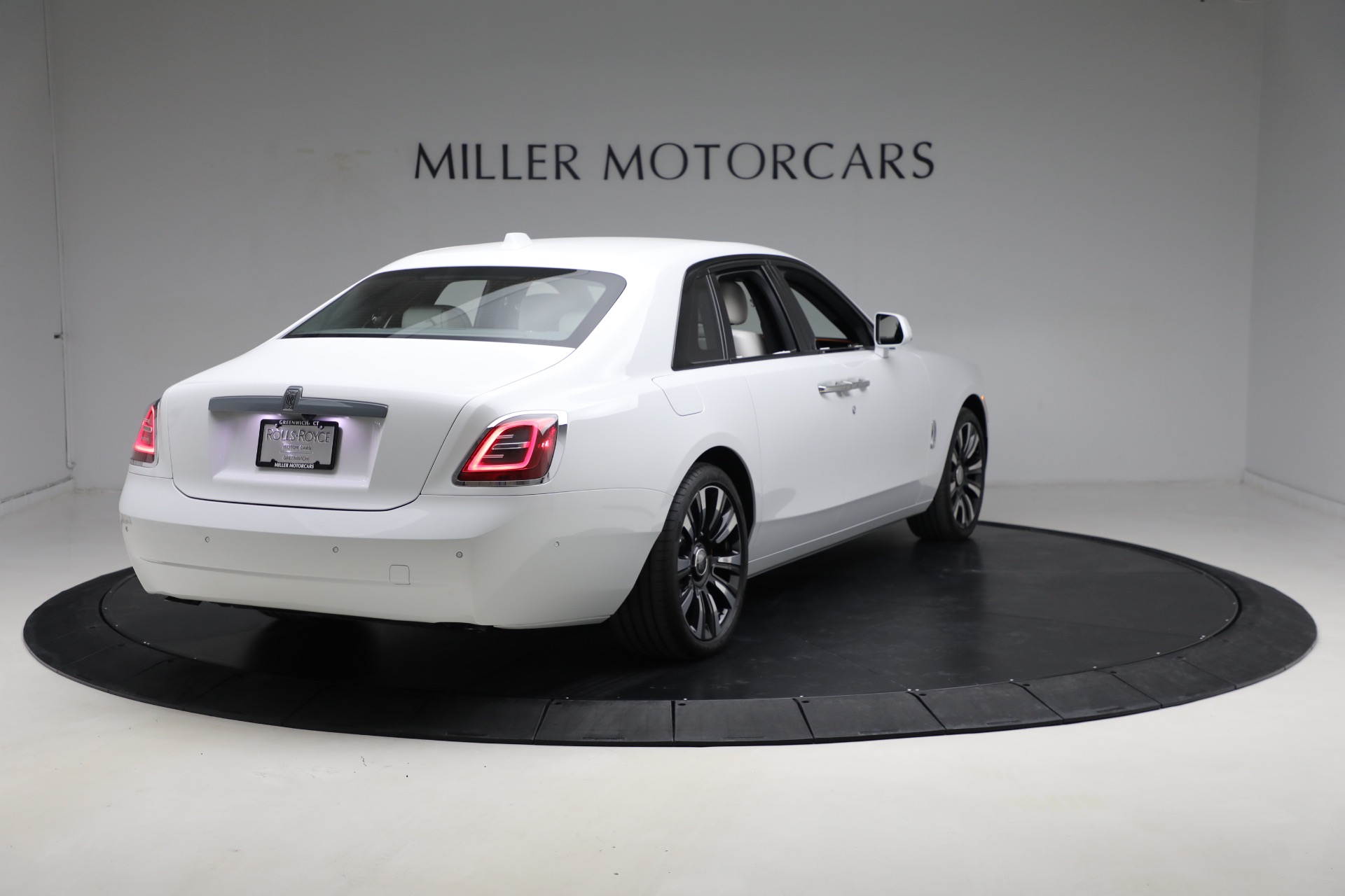 New-2024-Rolls-Royce-Ghost