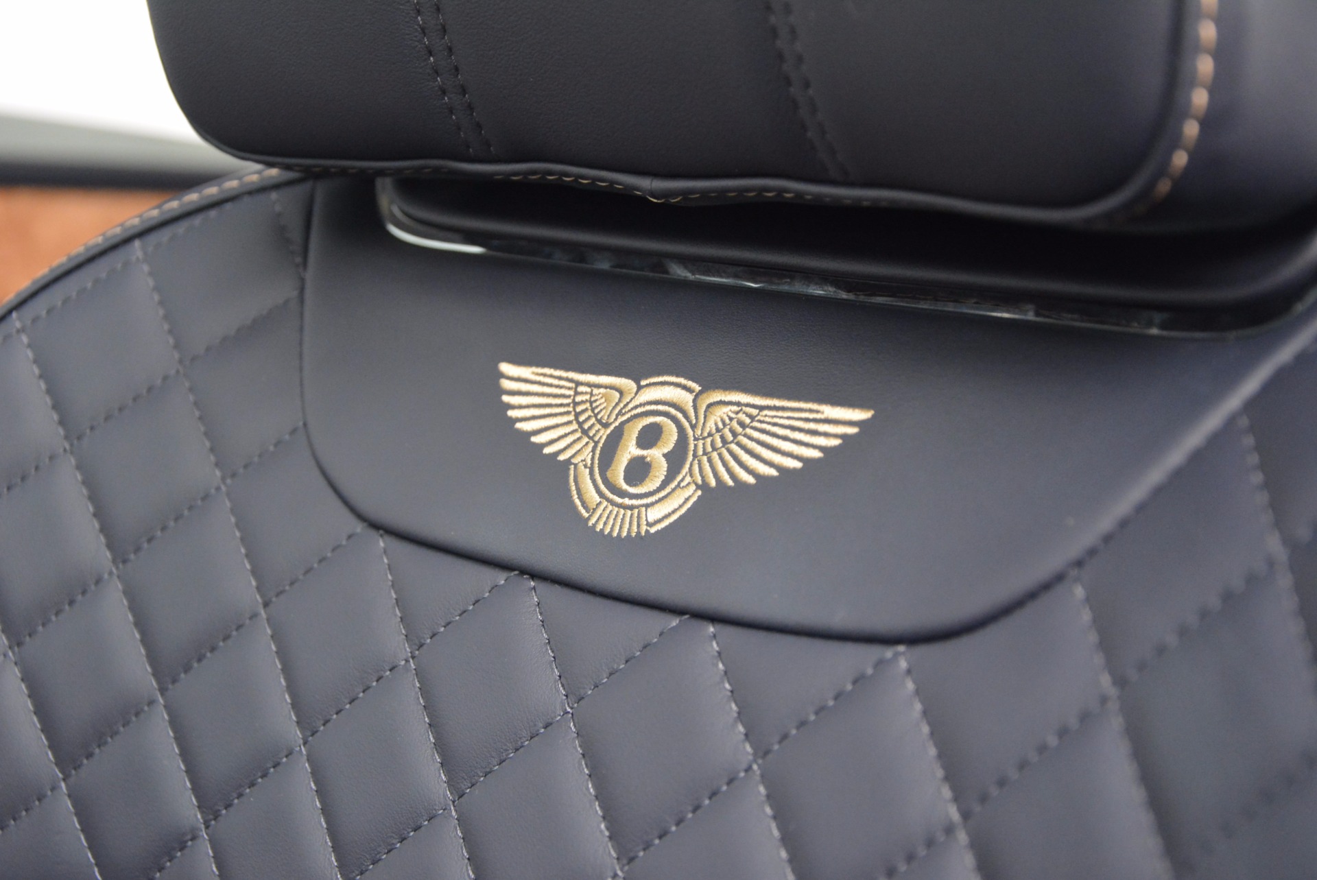 New-2017-Bentley-Bentayga