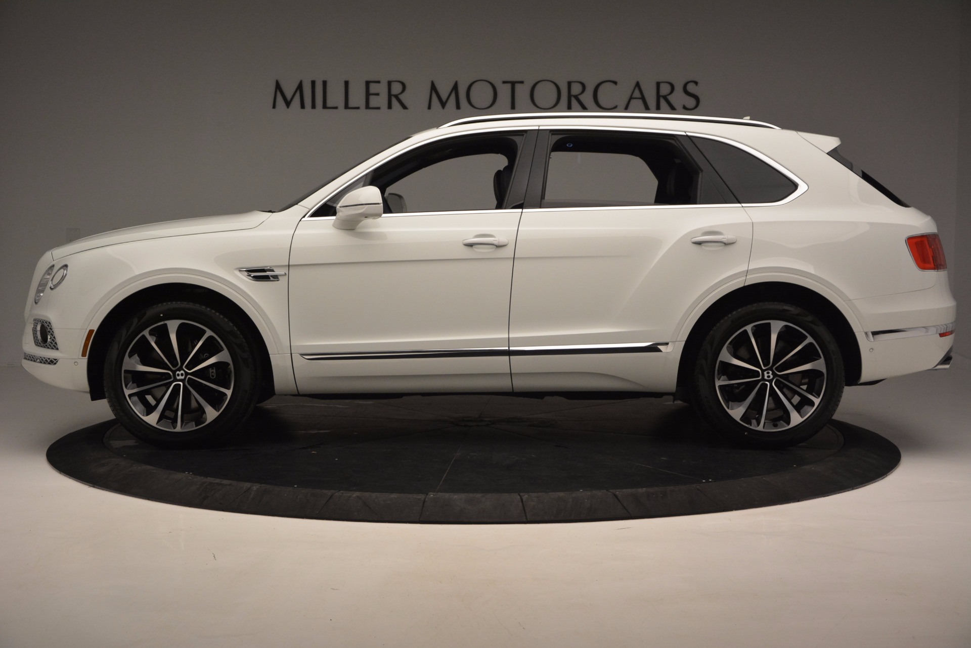 New-2017-Bentley-Bentayga