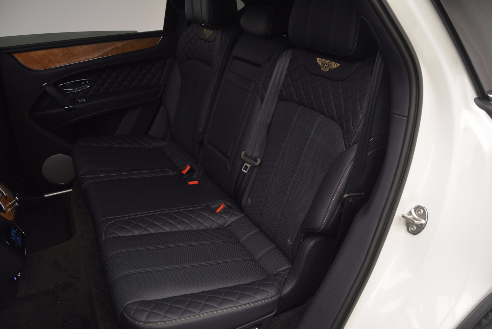 New-2017-Bentley-Bentayga