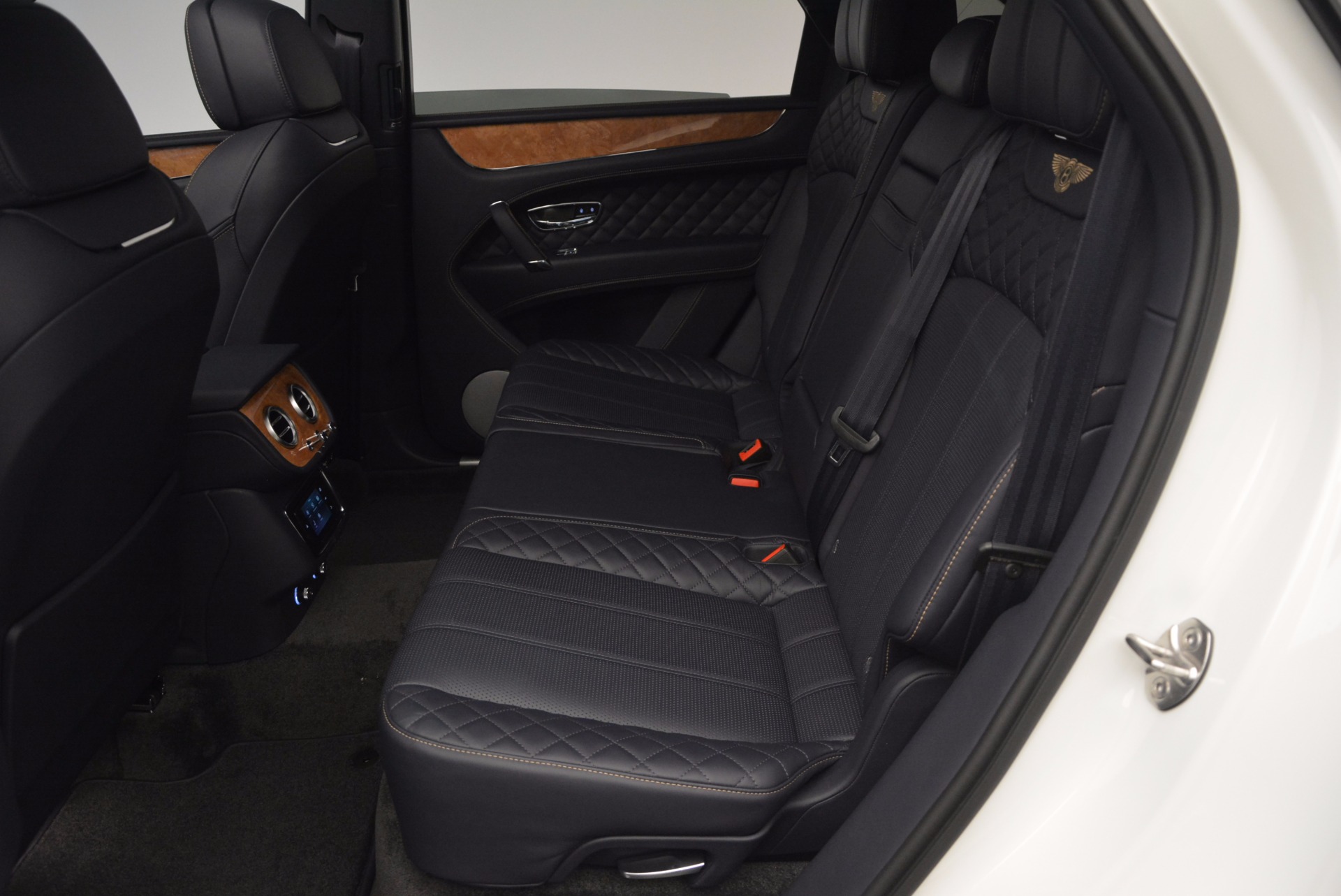 New-2017-Bentley-Bentayga