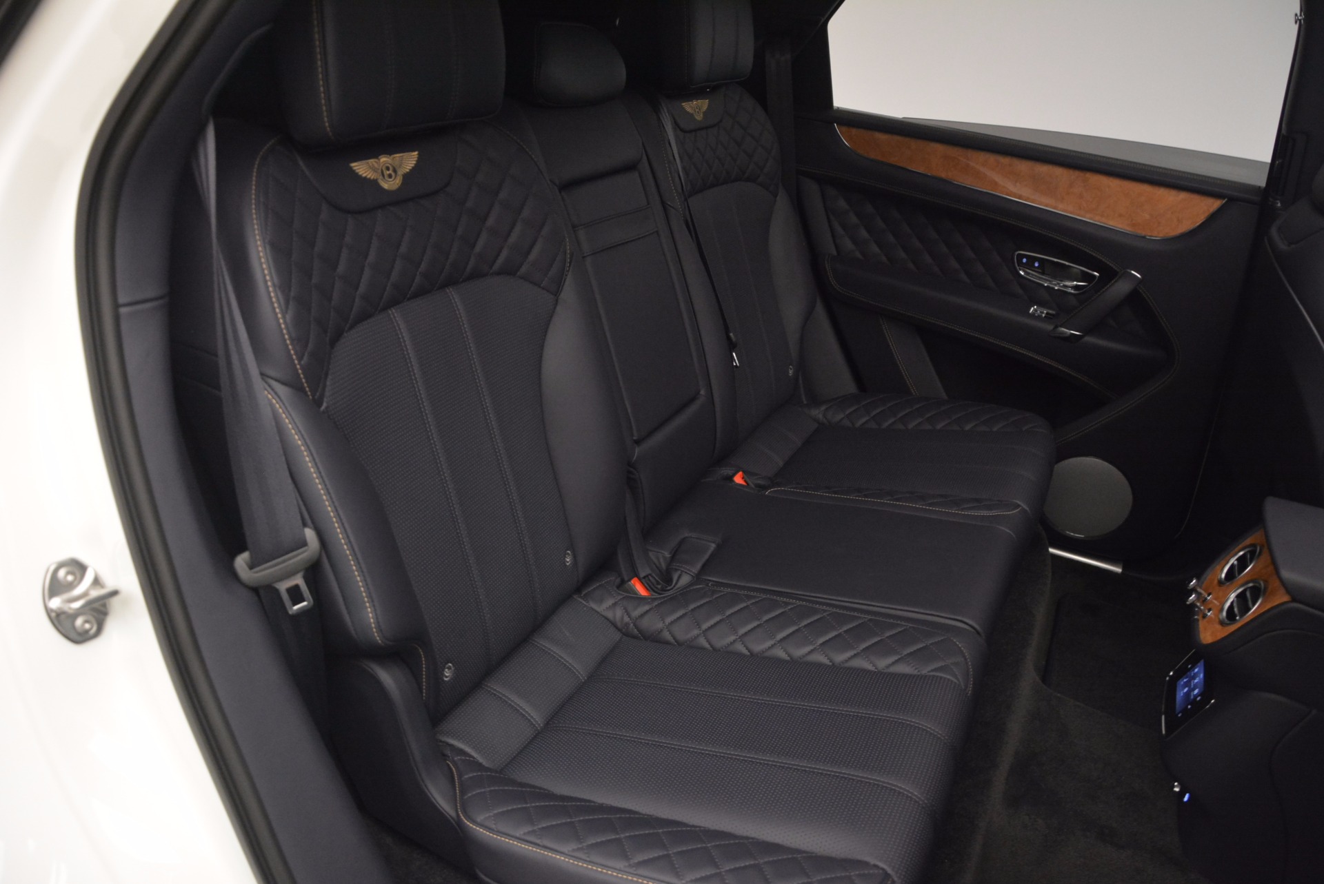 New-2017-Bentley-Bentayga