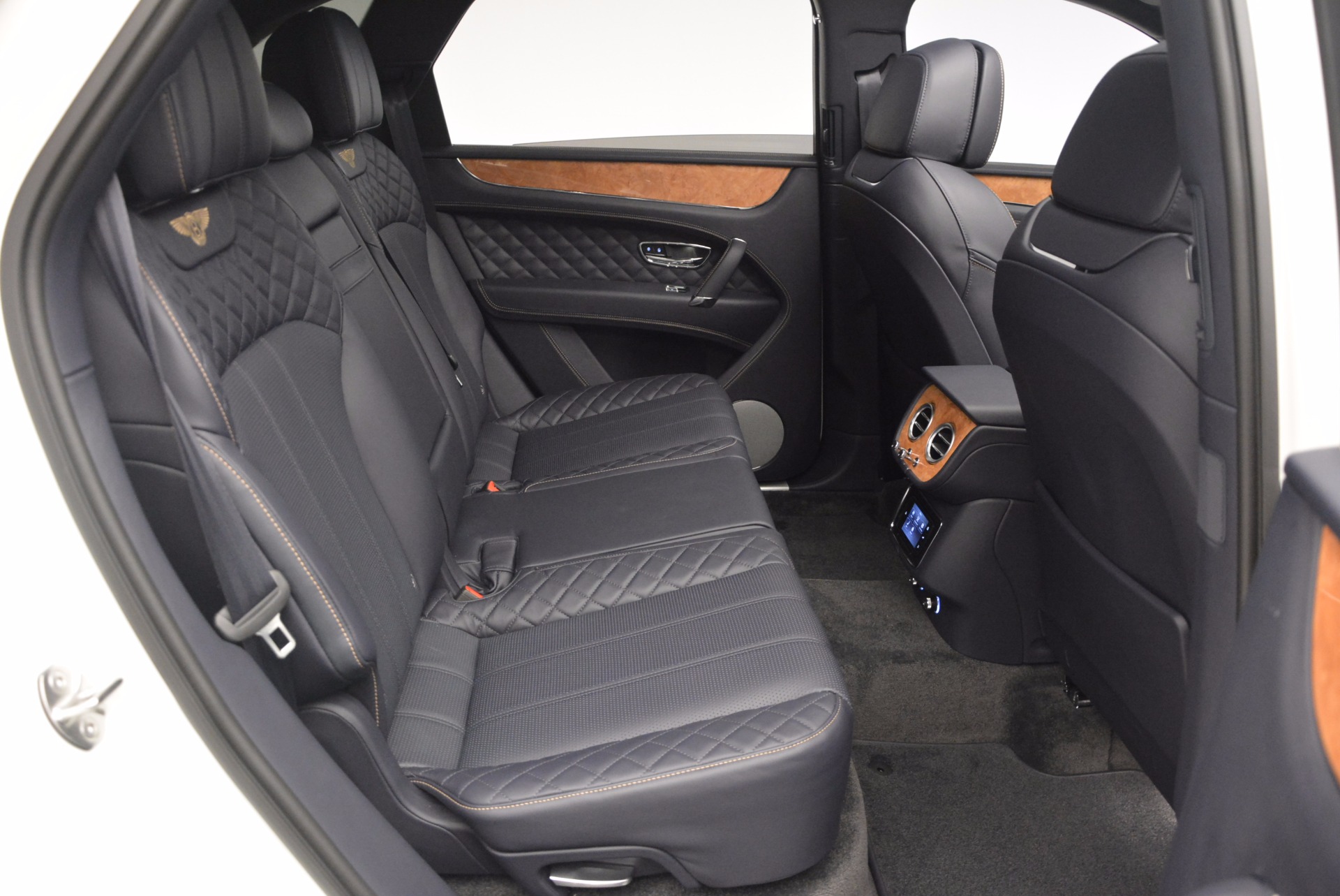 New-2017-Bentley-Bentayga