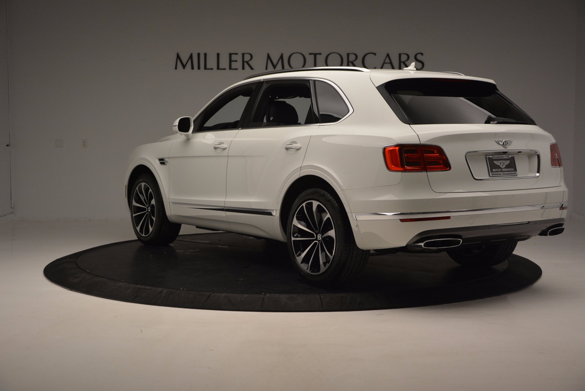 New-2017-Bentley-Bentayga