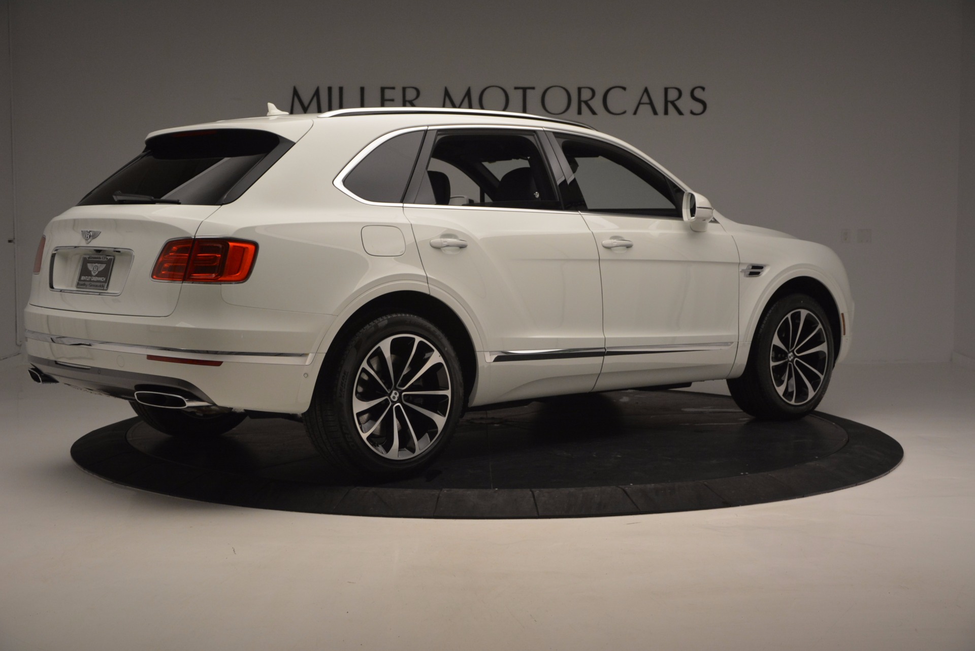 New-2017-Bentley-Bentayga