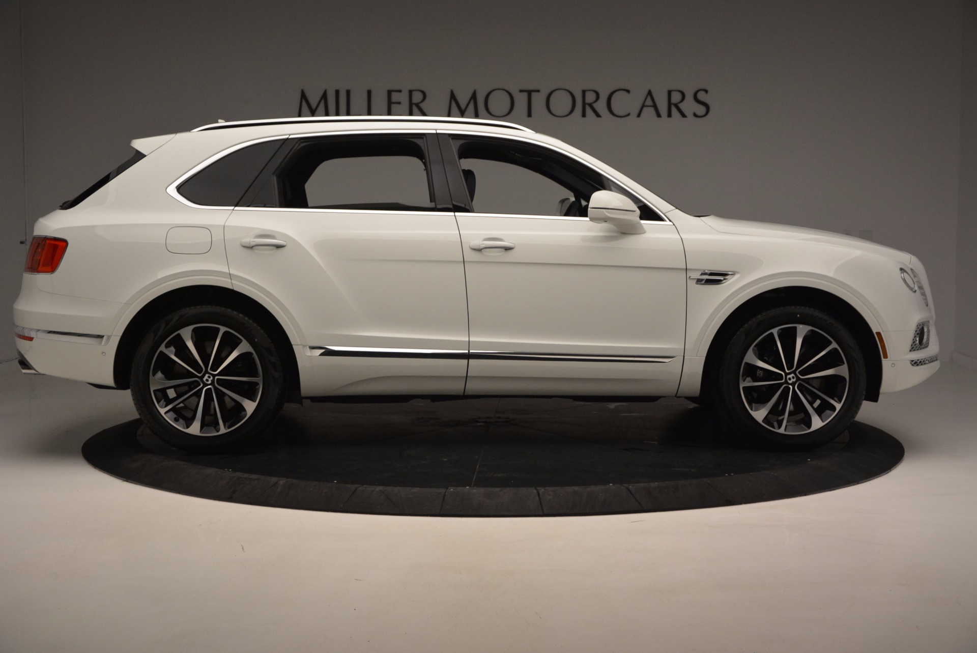 New-2017-Bentley-Bentayga