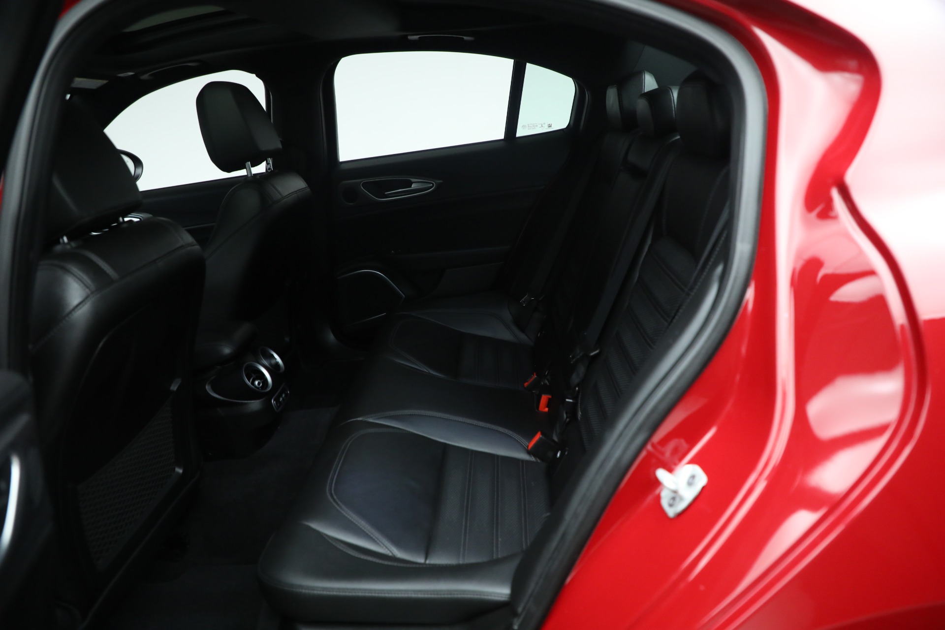 Used-2022-Alfa-Romeo-Giulia-Veloce