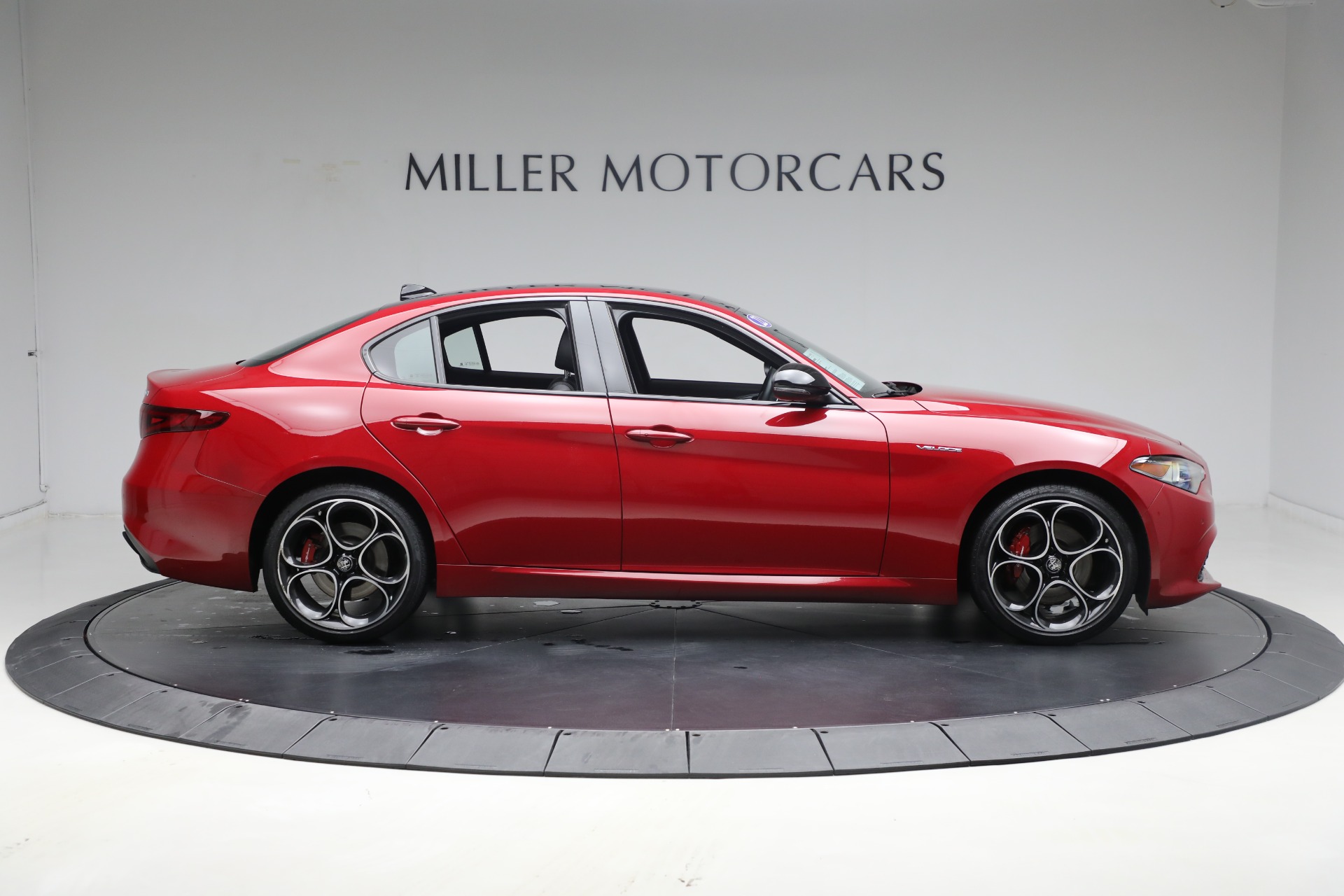 Used-2022-Alfa-Romeo-Giulia-Veloce