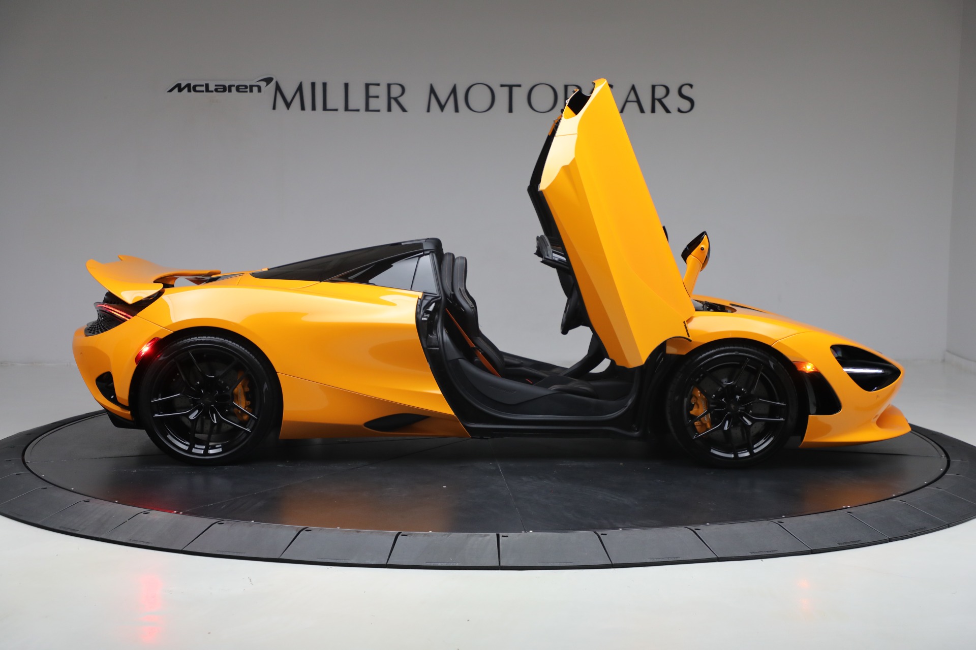 New-2025-McLaren-750S-Spider-TechLux