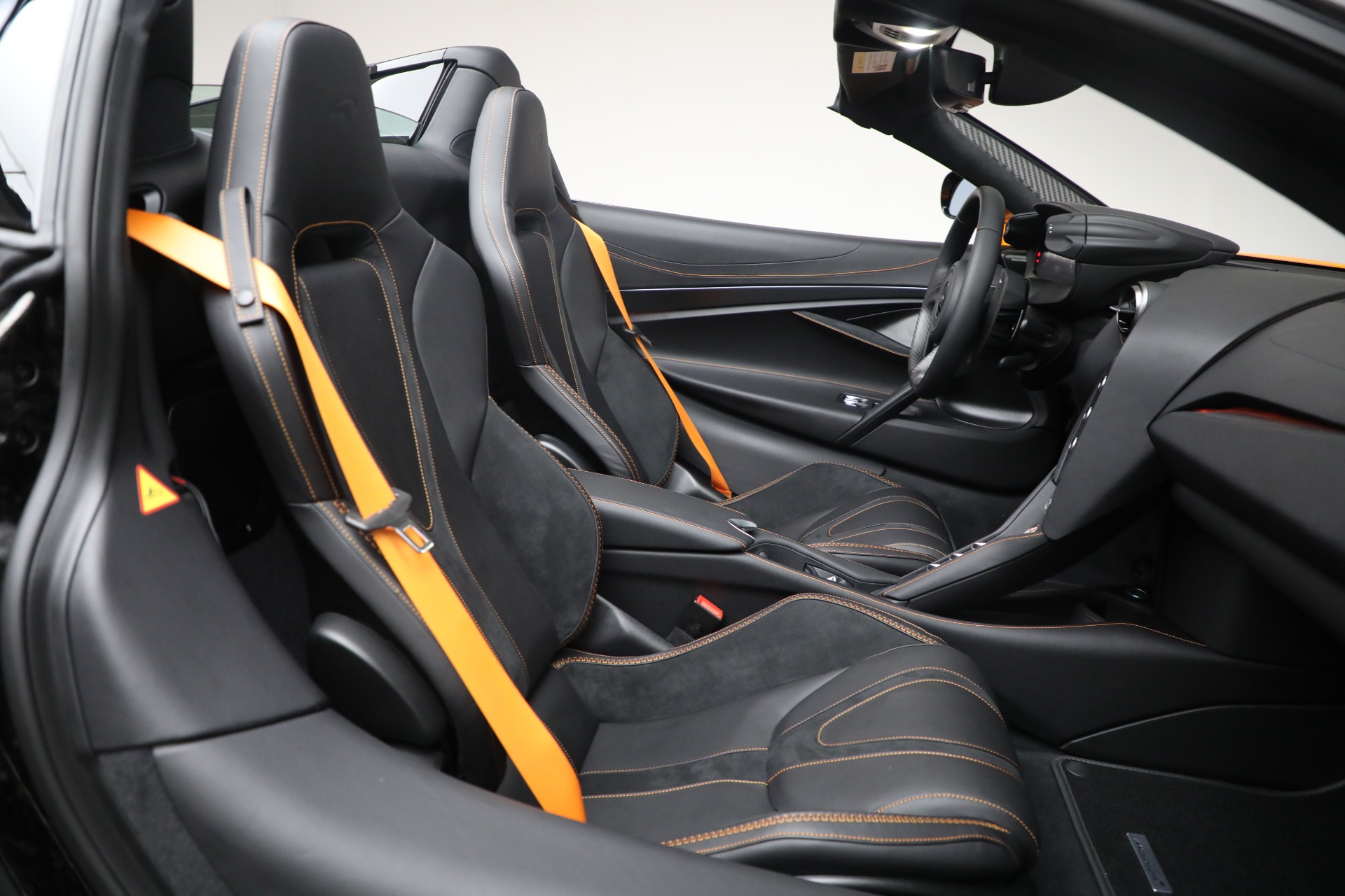 New-2025-McLaren-750S-Spider-TechLux