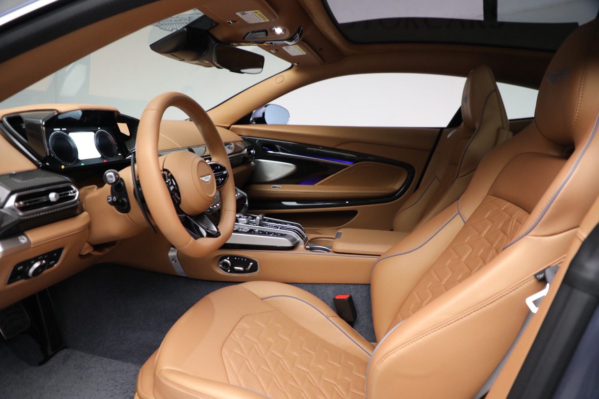New-2025-Aston-Martin-Vanquish
