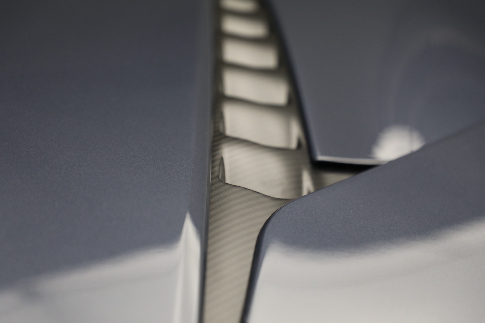 New-2025-Aston-Martin-Vanquish
