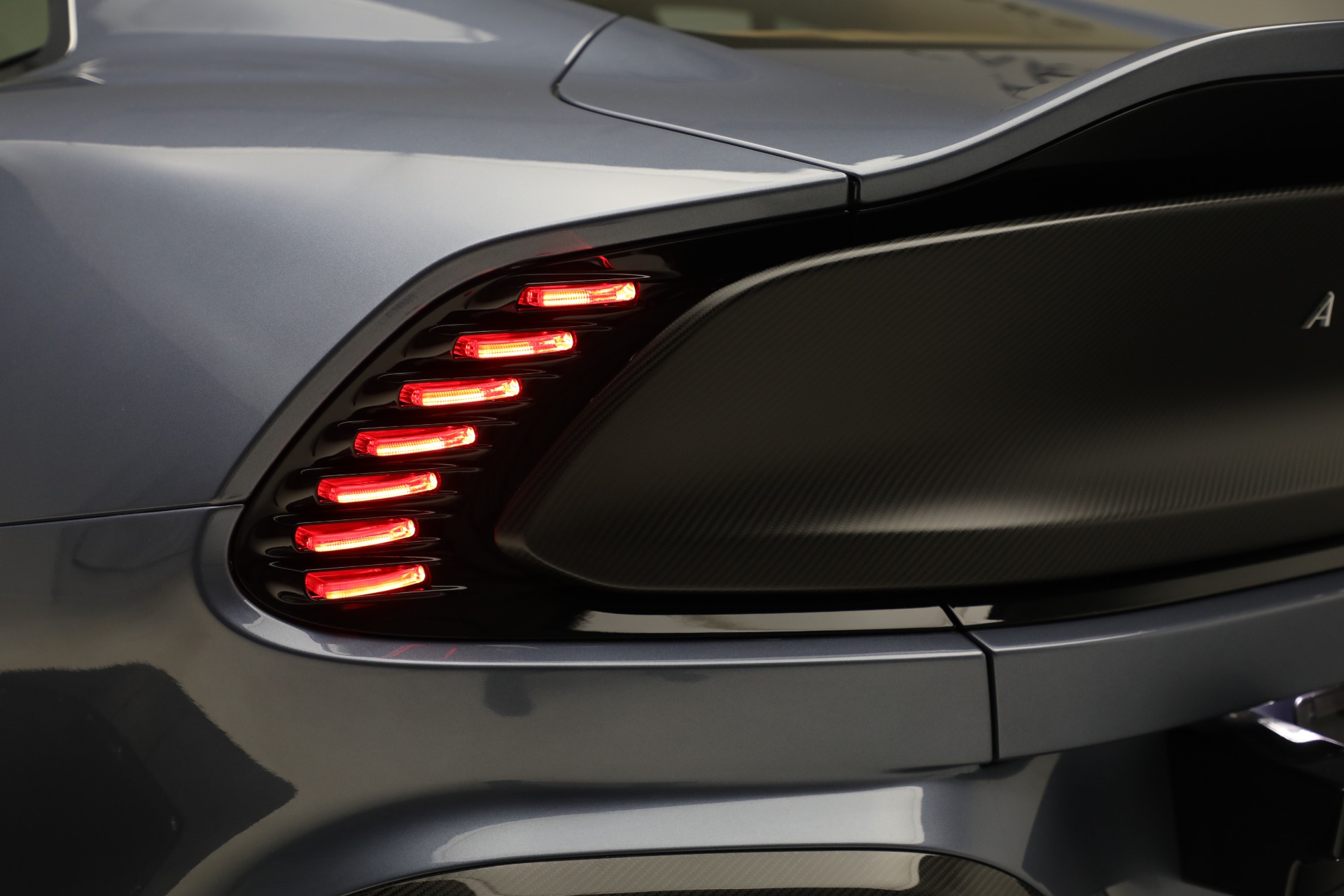 New-2025-Aston-Martin-Vanquish