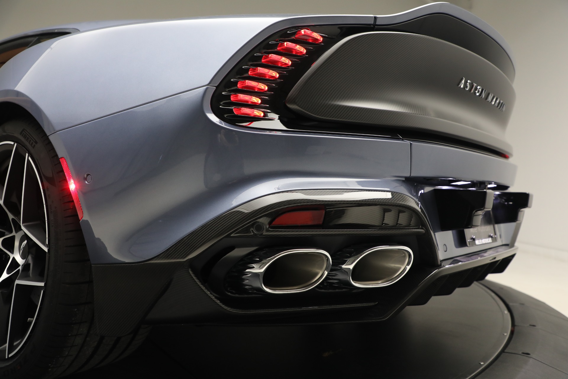 New-2025-Aston-Martin-Vanquish