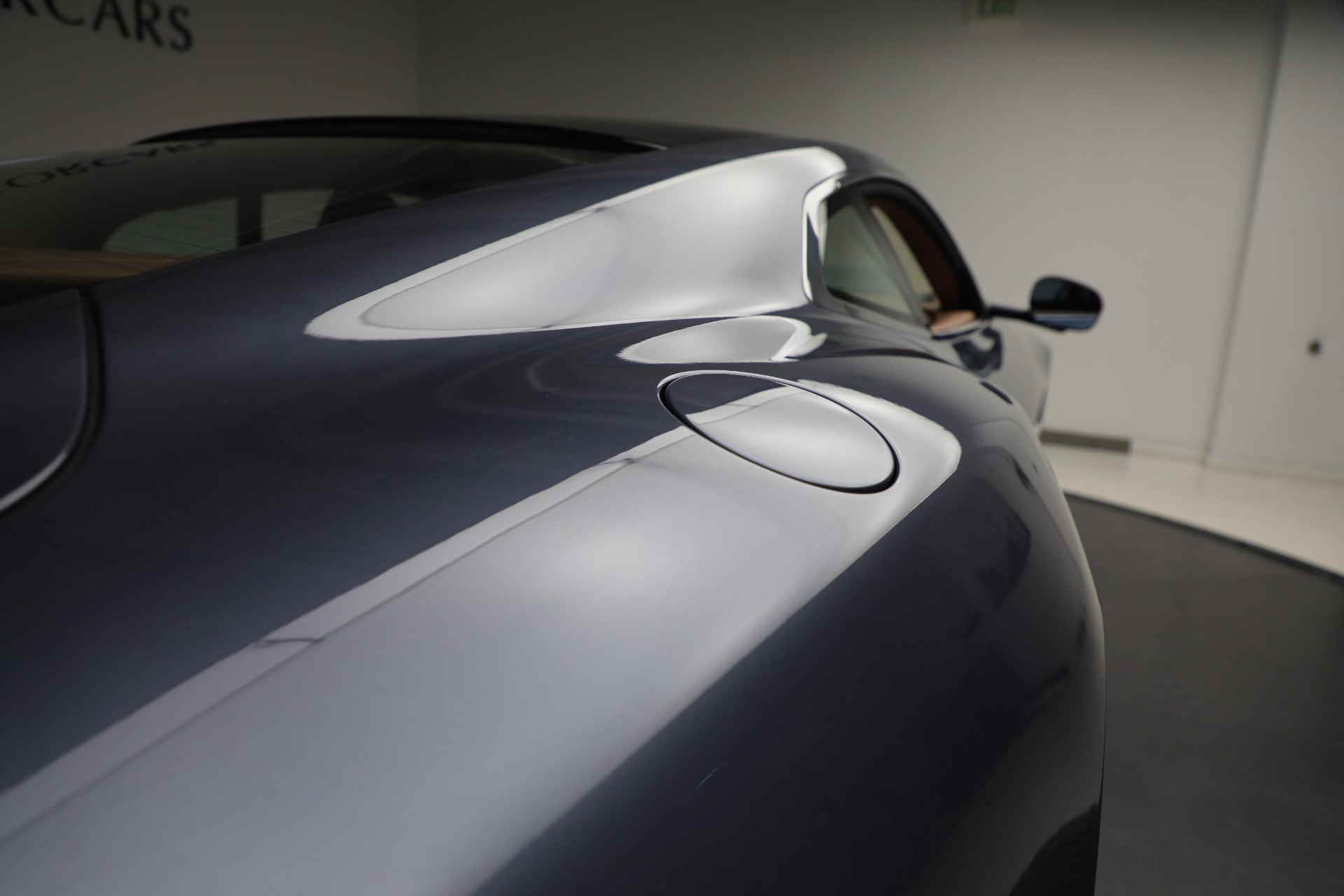New-2025-Aston-Martin-Vanquish