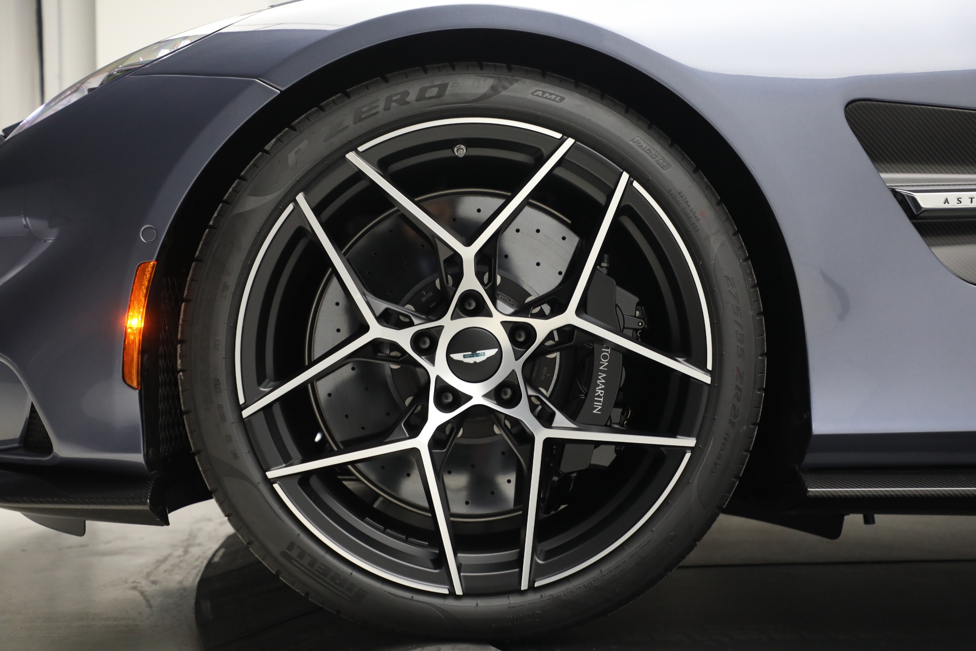 New-2025-Aston-Martin-Vanquish