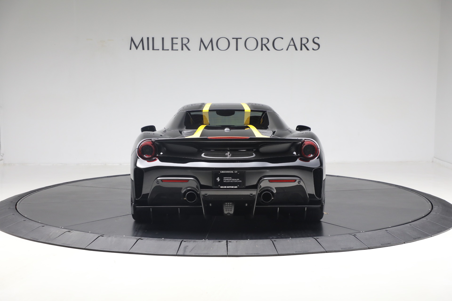 Used-2020-Ferrari-488-Pista-Spider