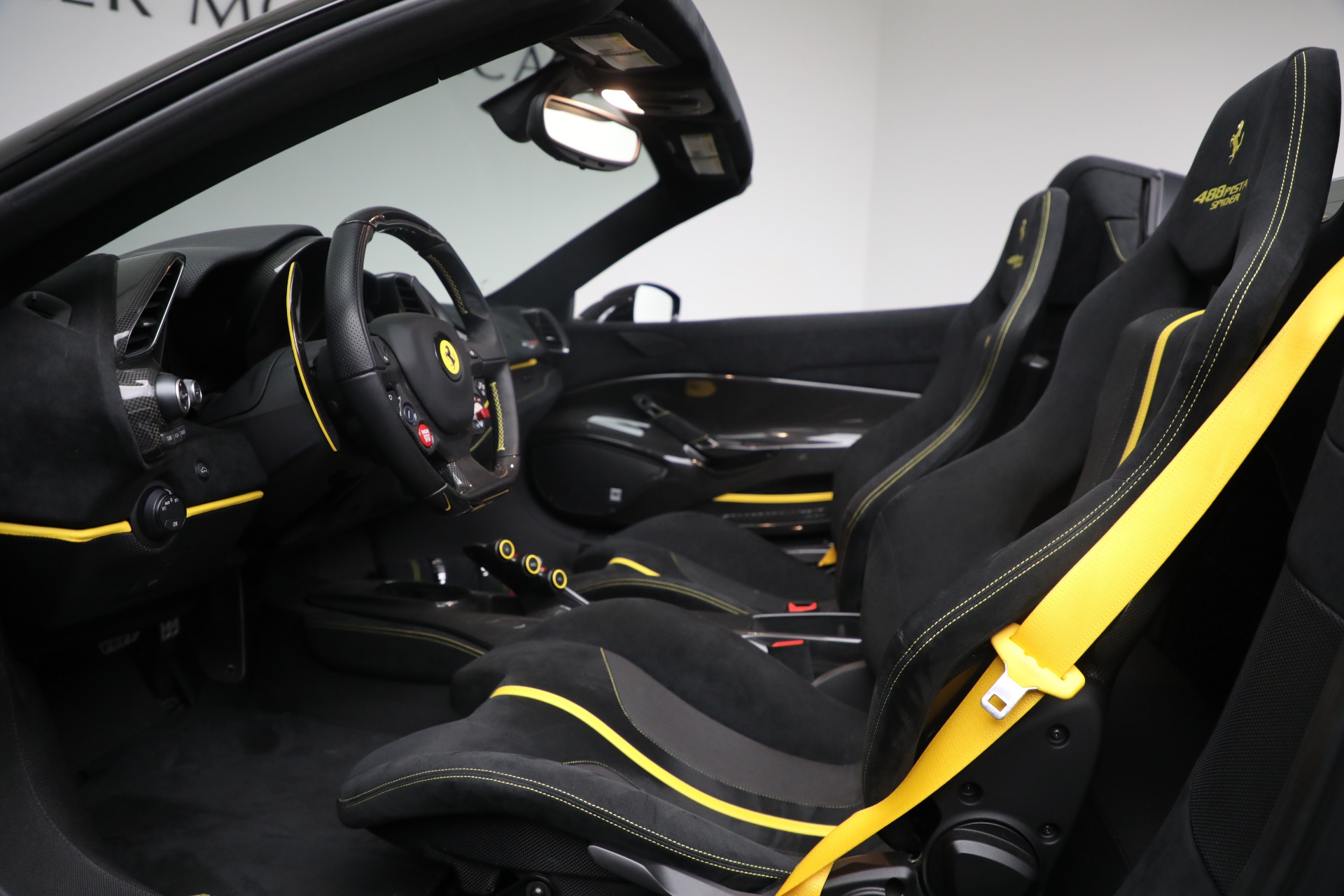 Used-2020-Ferrari-488-Pista-Spider