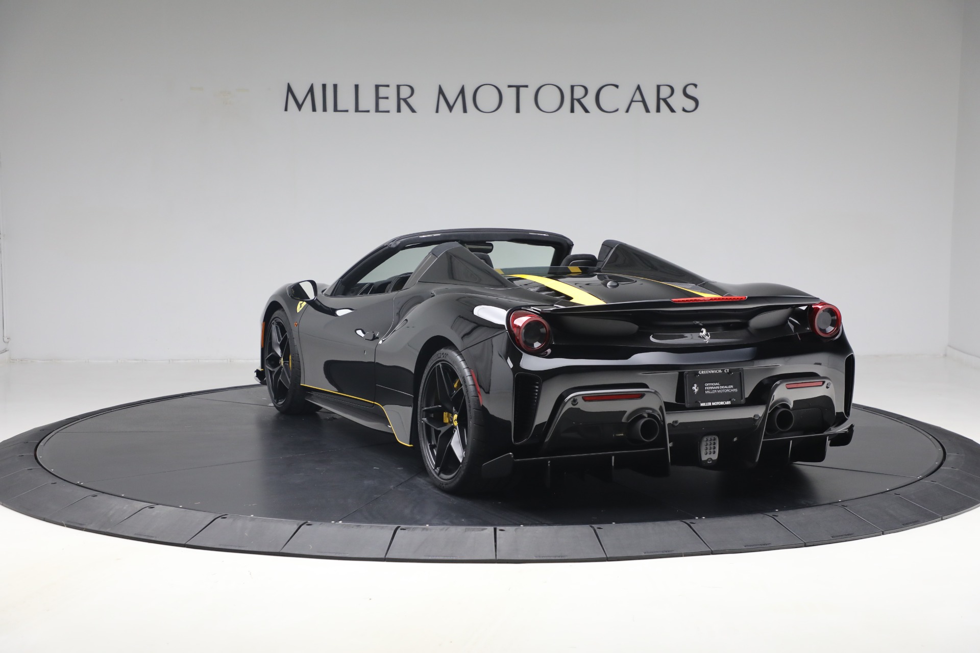 Used-2020-Ferrari-488-Pista-Spider
