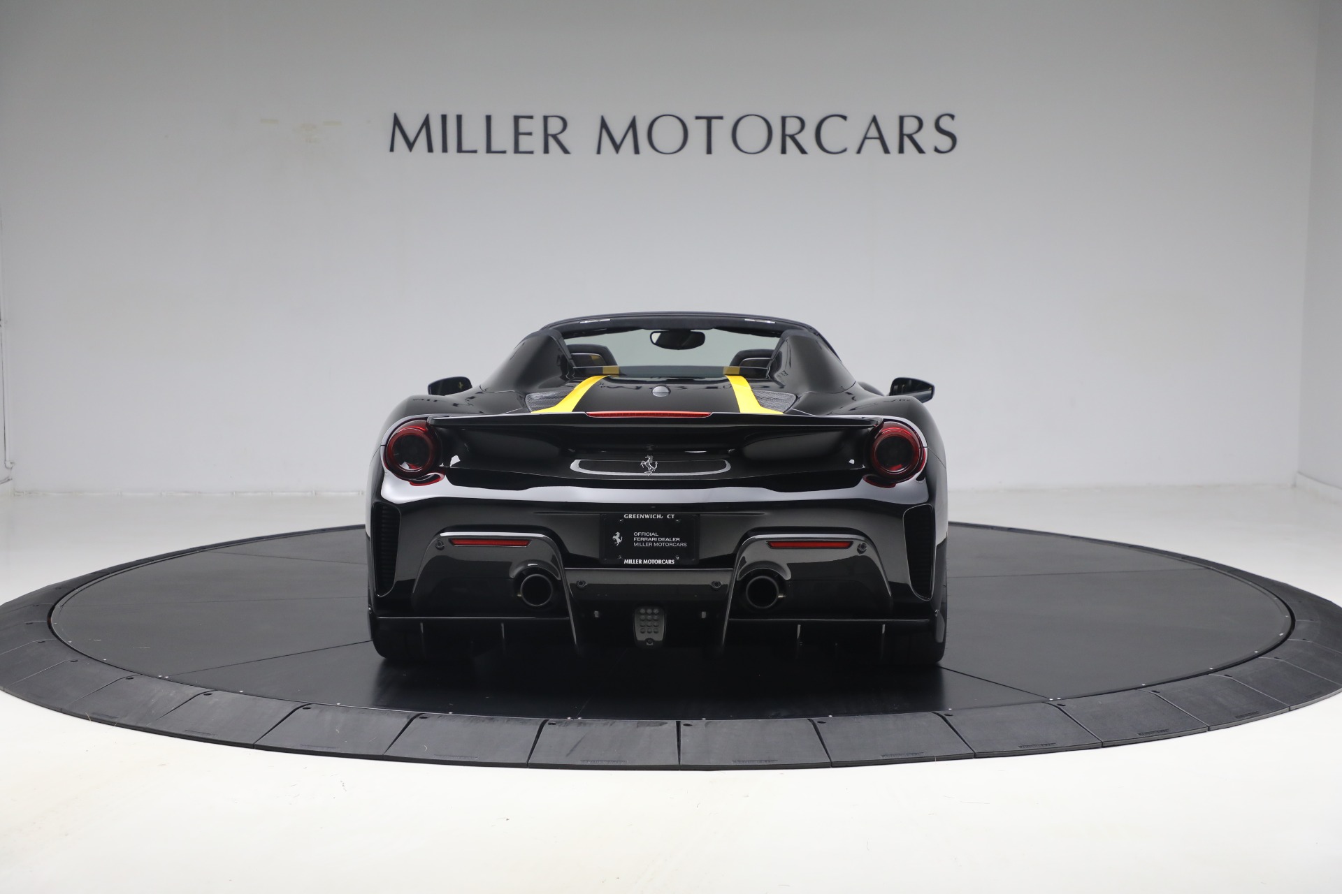 Used-2020-Ferrari-488-Pista-Spider