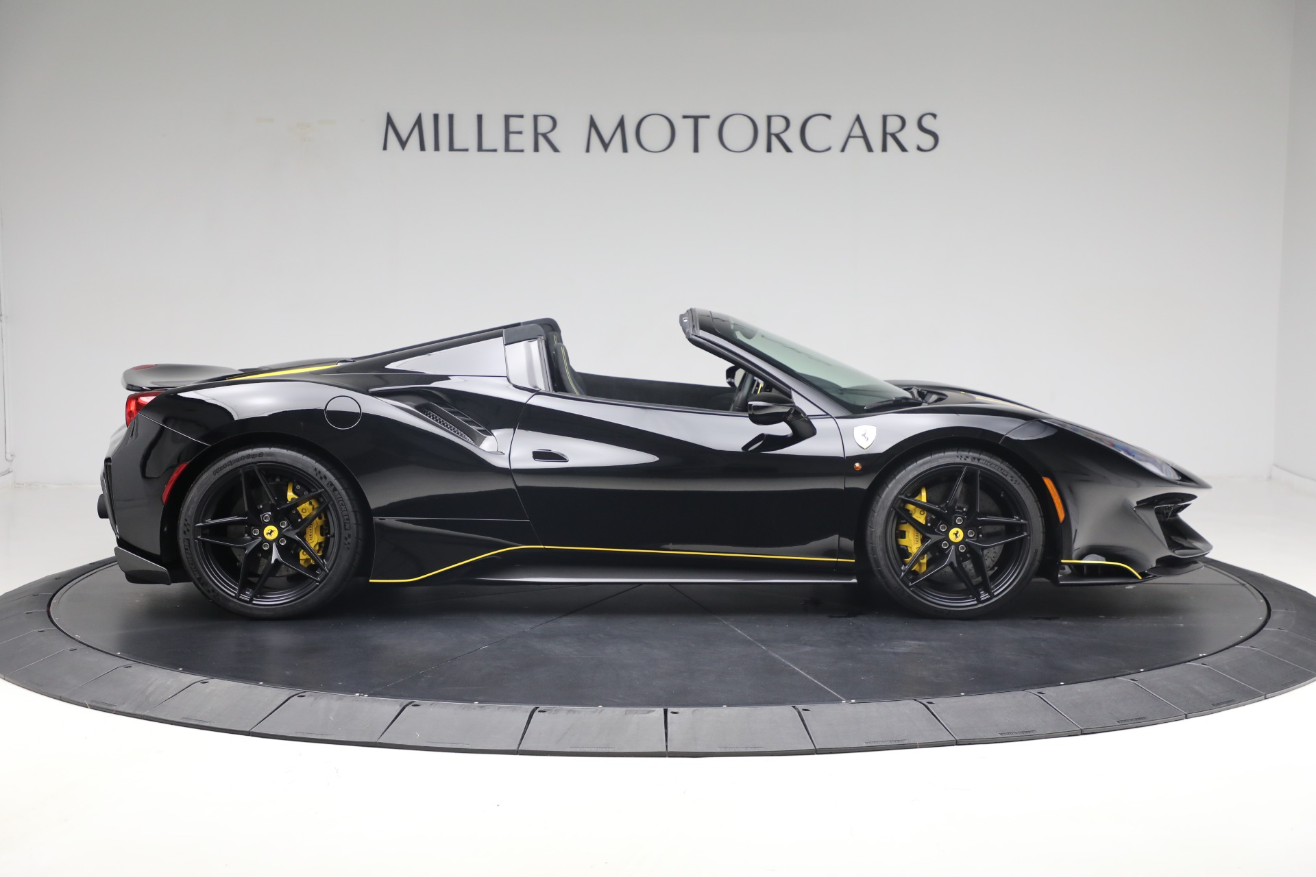 Used-2020-Ferrari-488-Pista-Spider