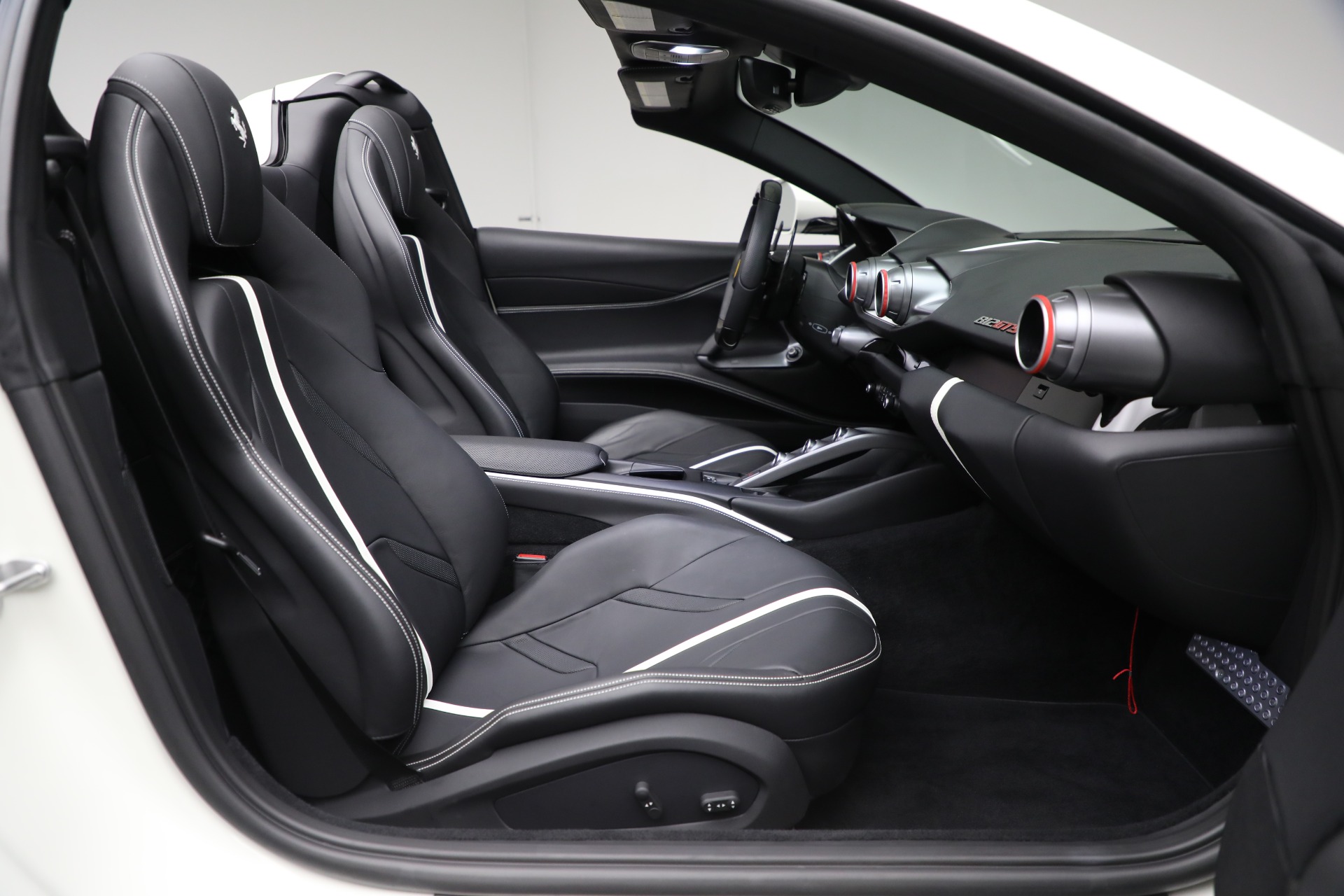 Used-2023-Ferrari-812-GTS