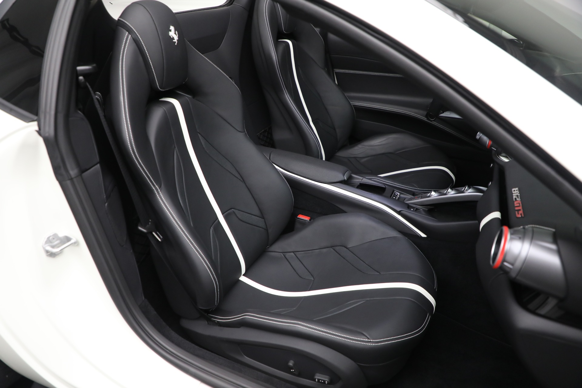 Used-2023-Ferrari-812-GTS