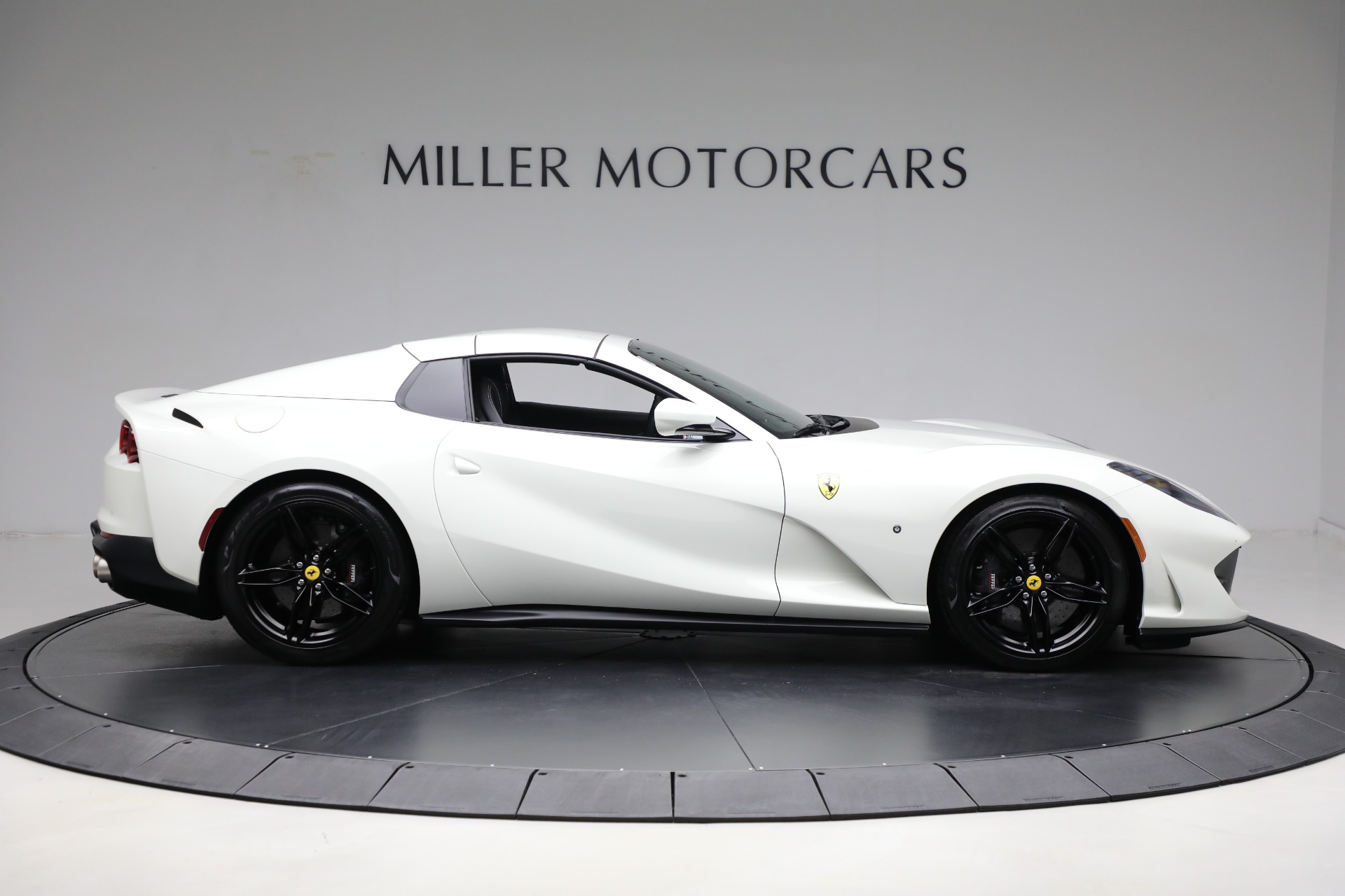 Used-2023-Ferrari-812-GTS