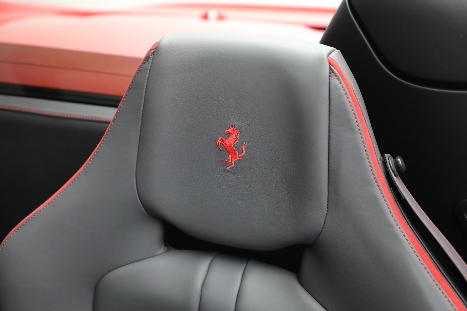 Used-2023-Ferrari-F8-Spider