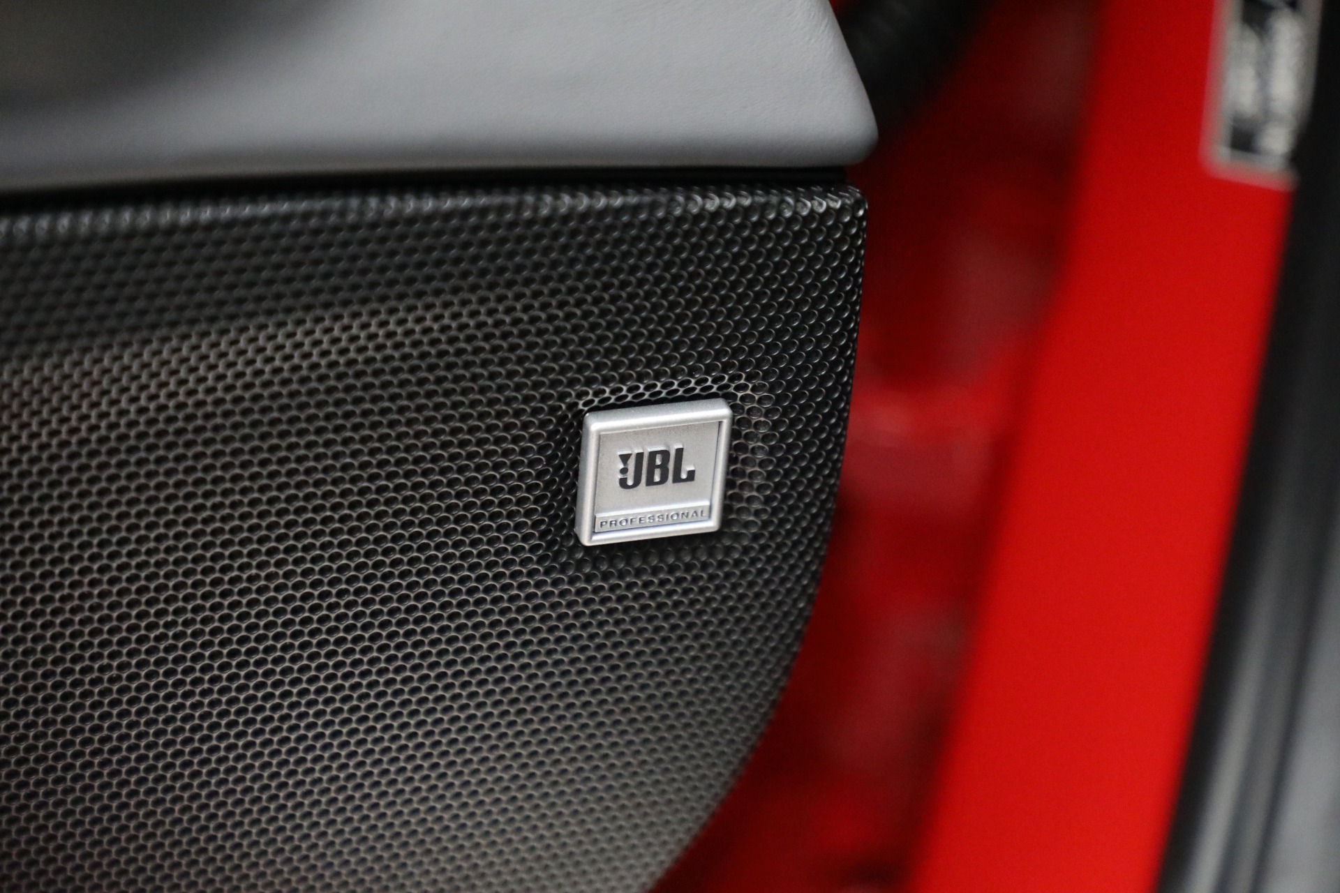 Used-2023-Ferrari-F8-Spider