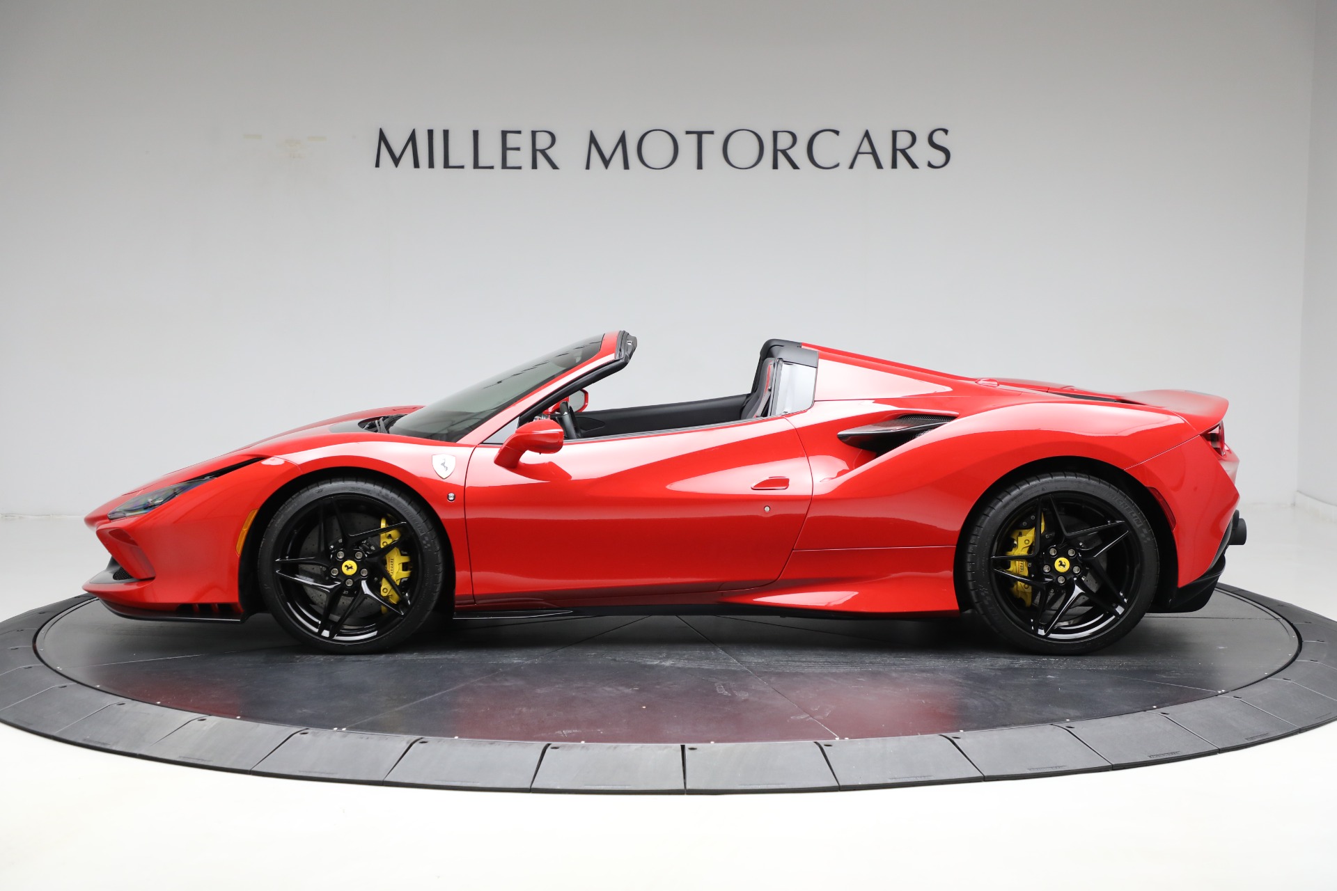 Used-2023-Ferrari-F8-Spider