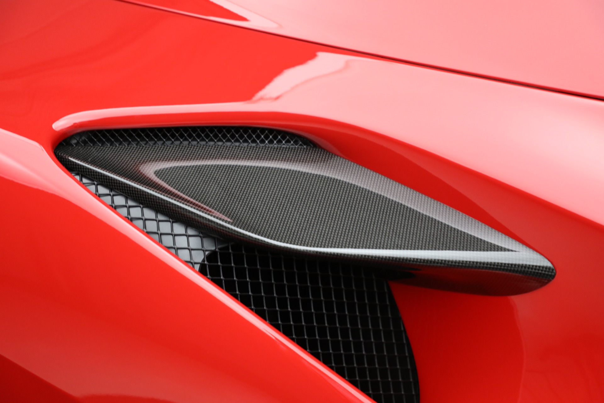 Used-2023-Ferrari-F8-Spider