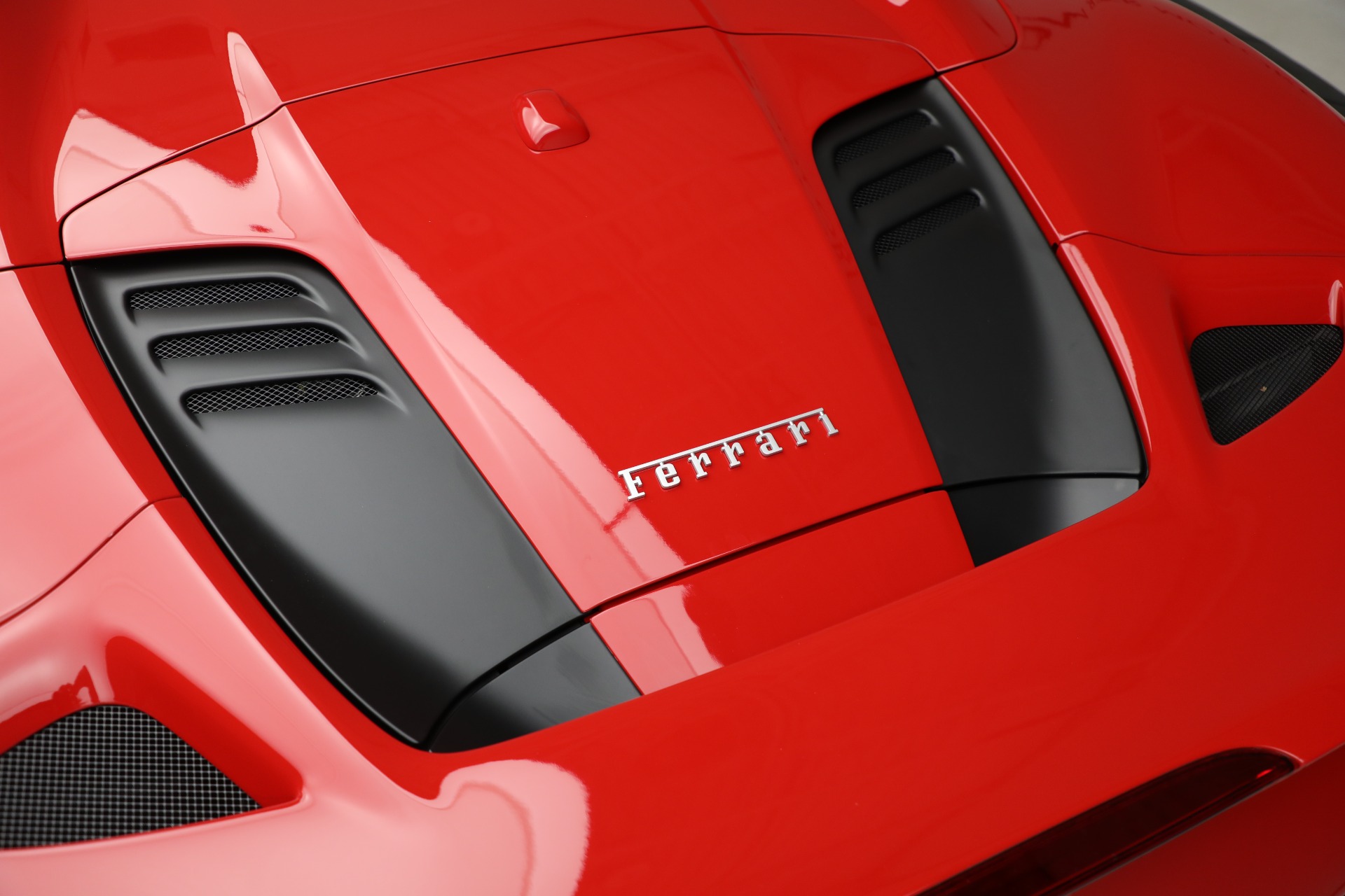 Used-2023-Ferrari-F8-Spider