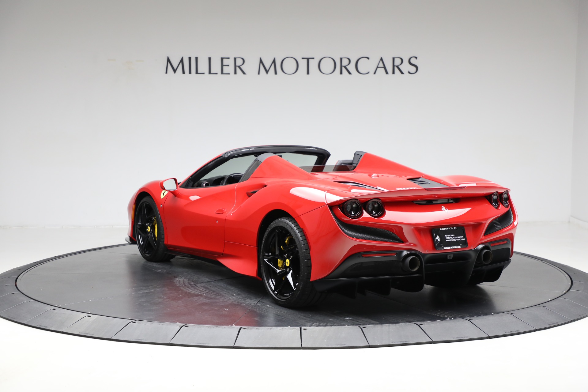 Used-2023-Ferrari-F8-Spider